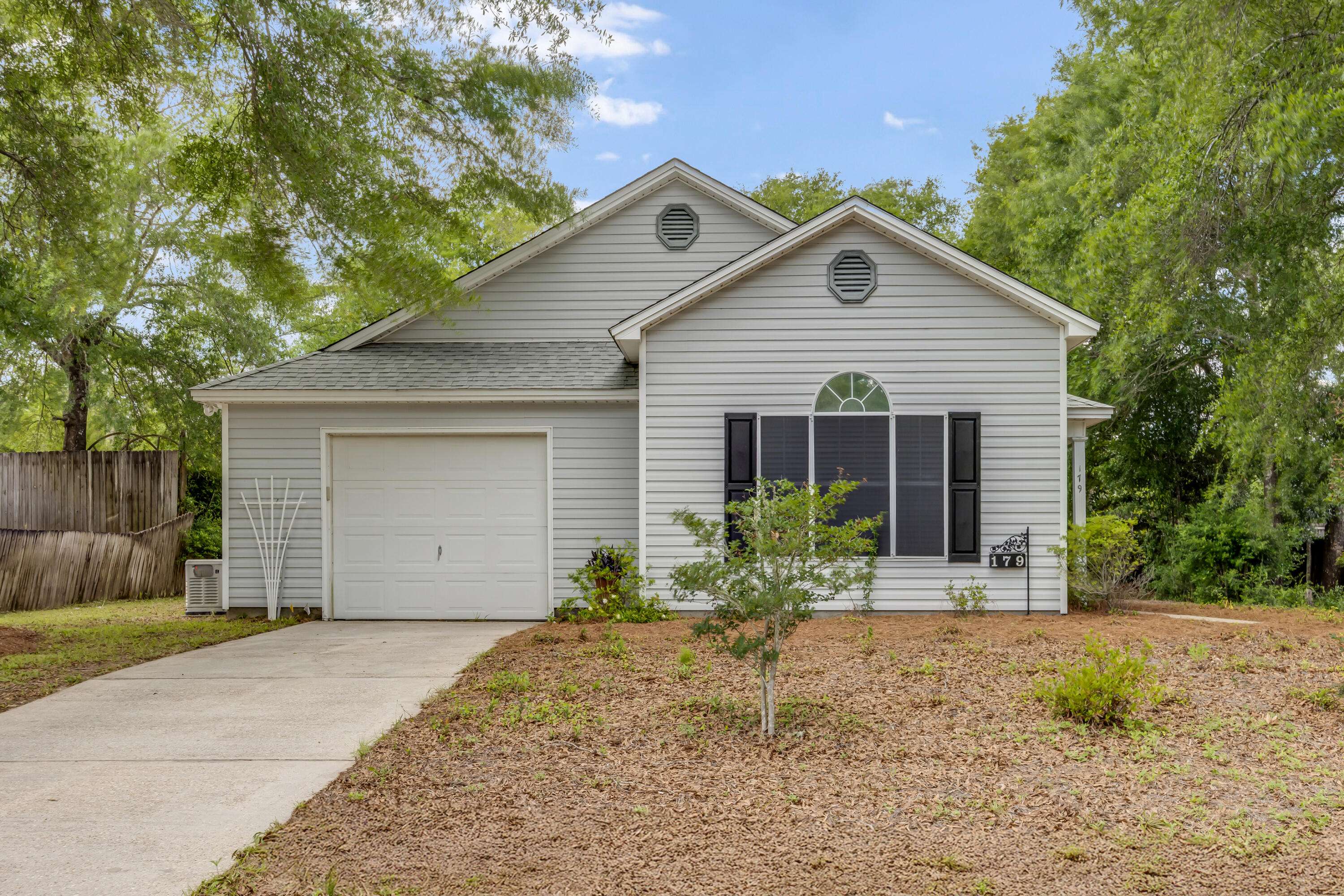 Defuniak Springs, FL 32433,179 Timber Wind Drive