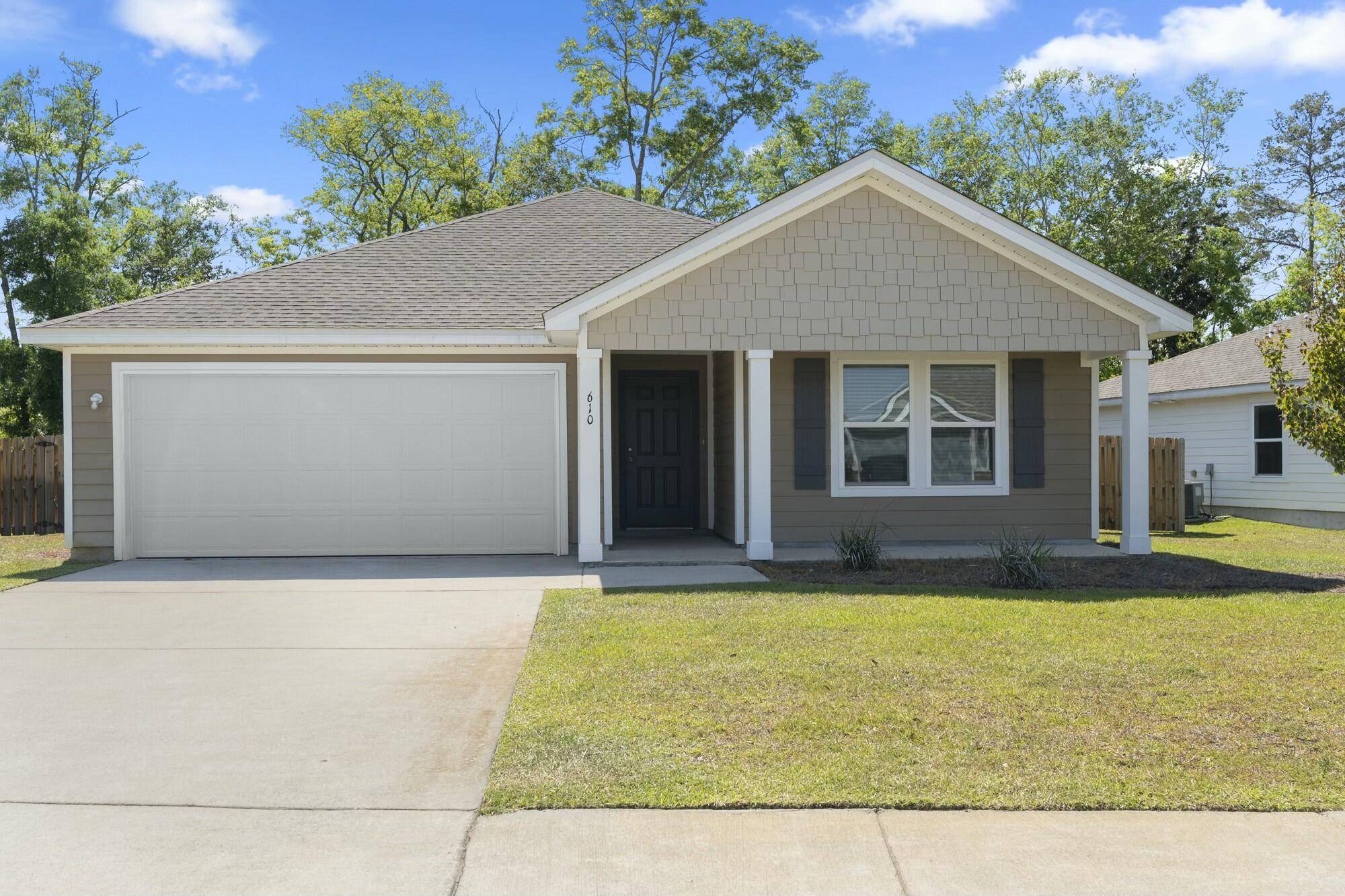 Freeport, FL 32439,610 Riverwalk Circle