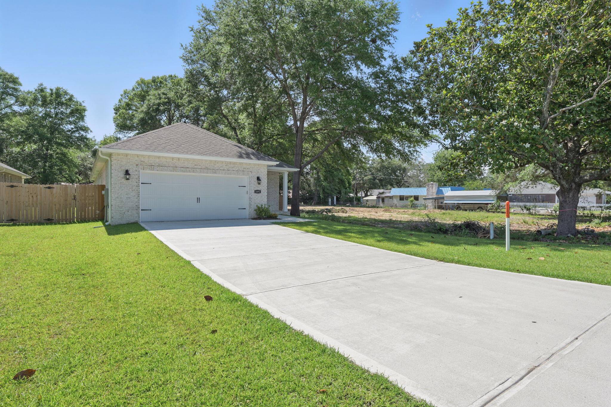 Niceville, FL 32578,1492 Pine Street