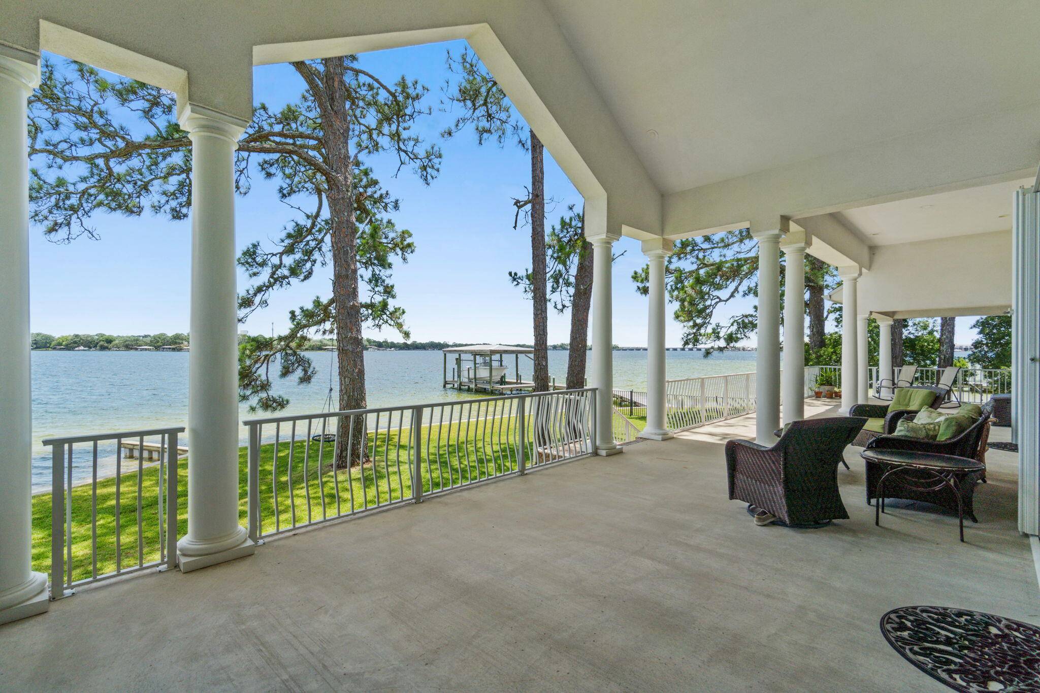 Shalimar, FL 32579,23 Paradise Point Road