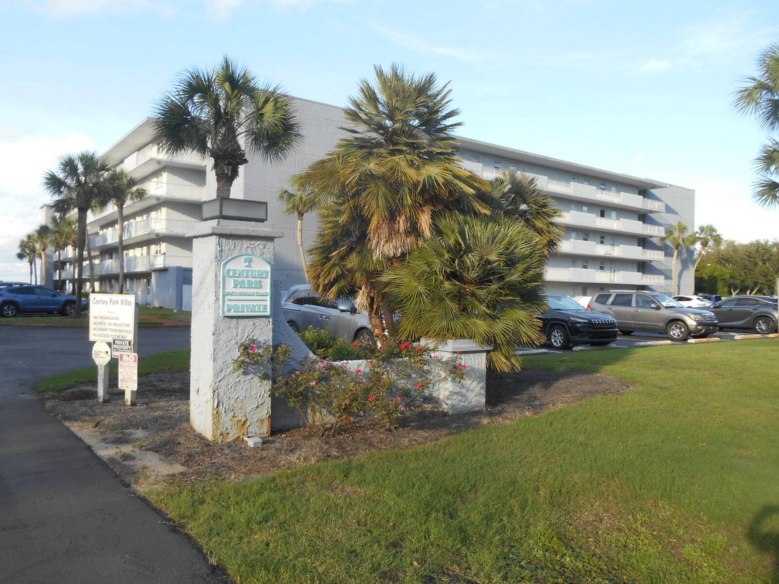 Destin, FL 32541,3857 Indian Trail  #203