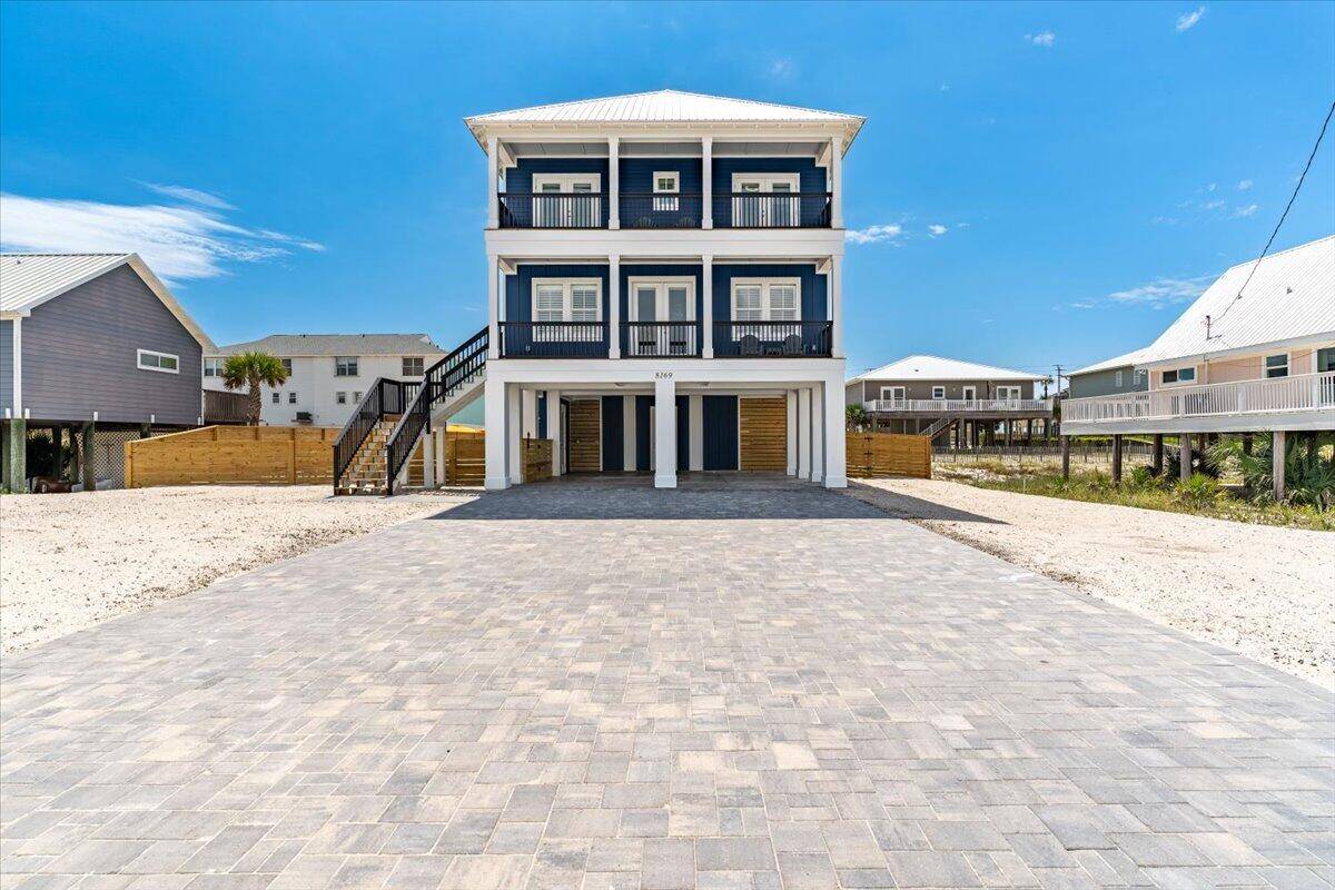 Navarre, FL 32566,8169 White Sands Boulevard