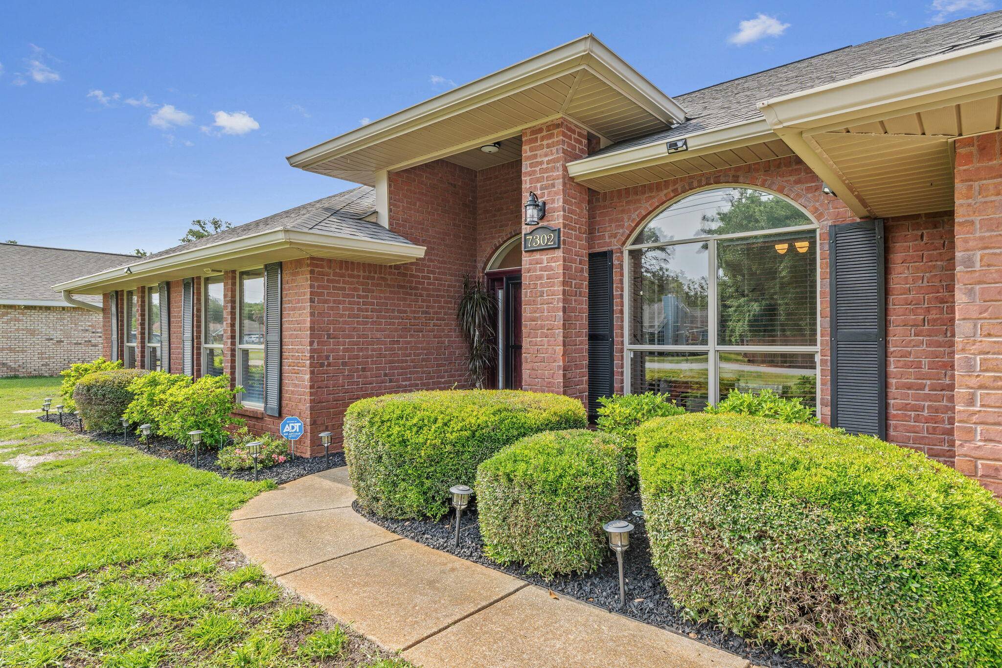 Navarre, FL 32566,7302 Manatee Street