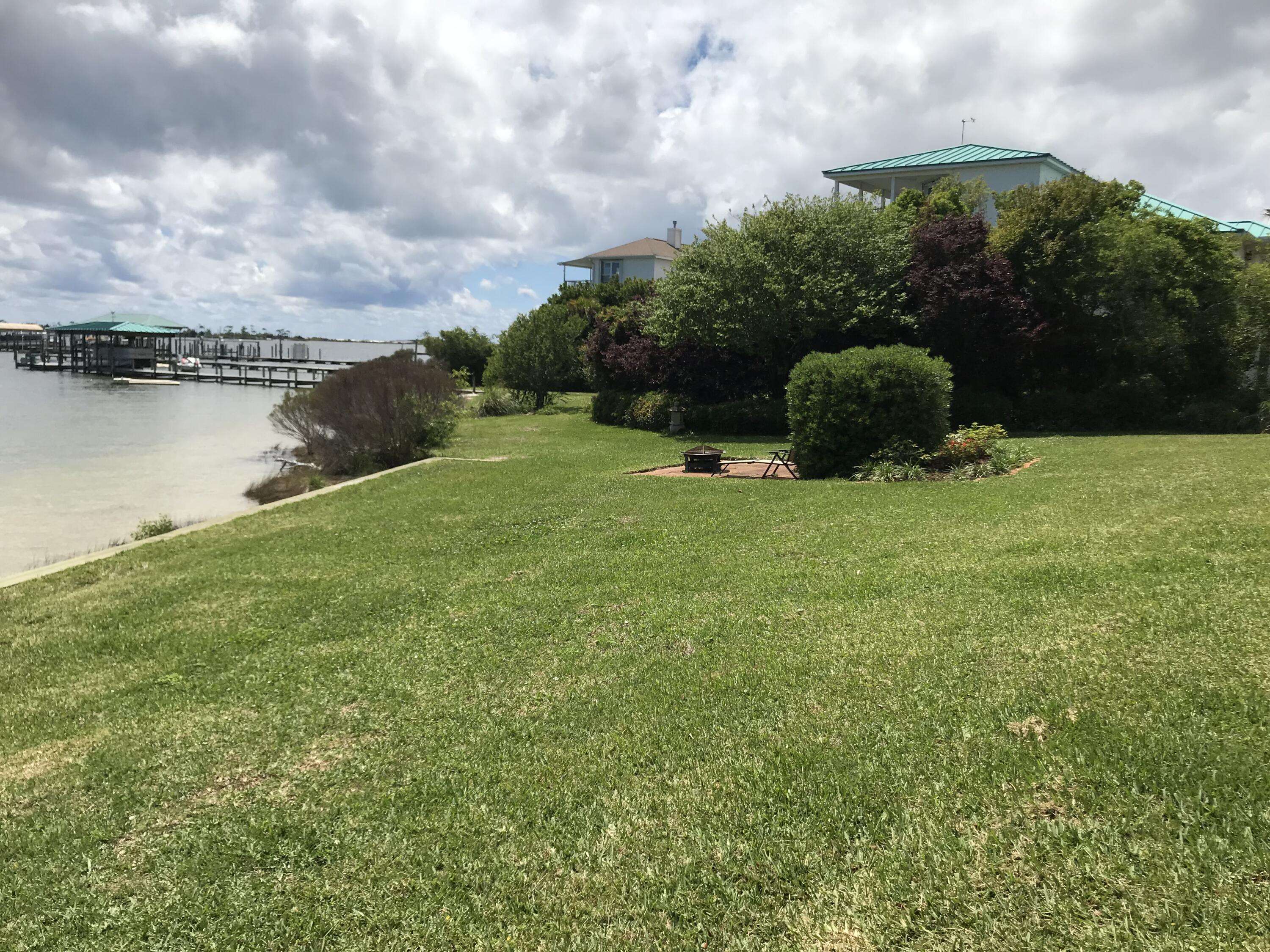 Mary Esther, FL 32569,1695 Hwy 98  #203