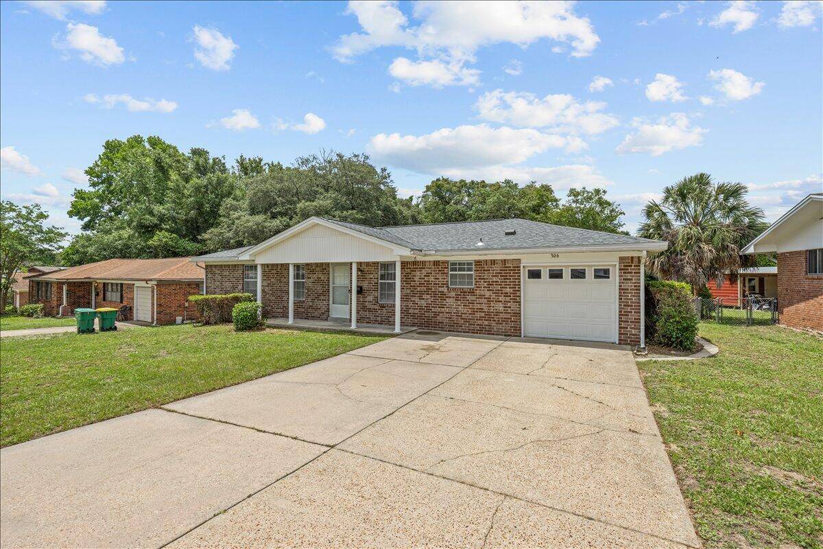 Niceville, FL 32578,306 Mcewen Drive