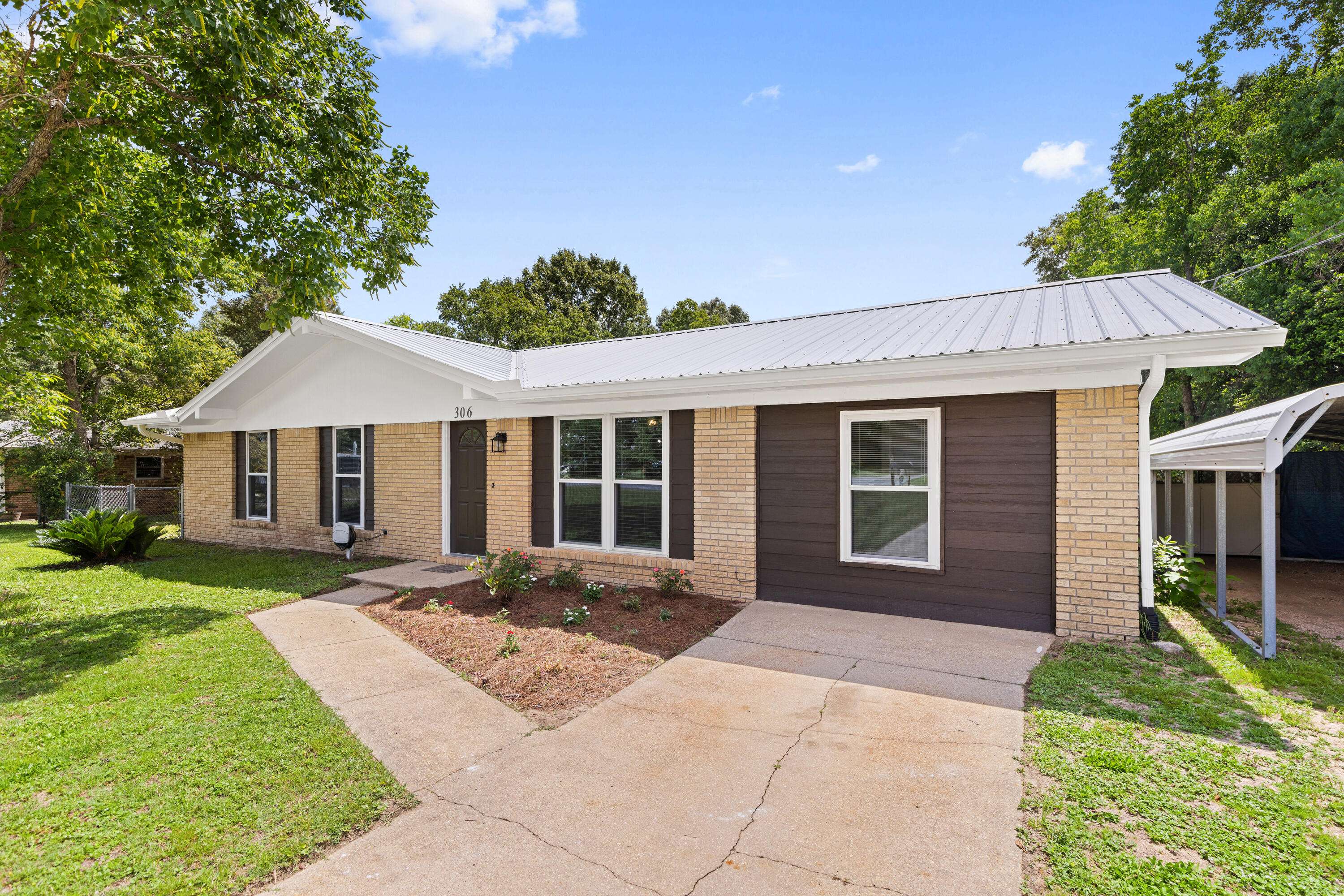 Crestview, FL 32539,306 Forrest Parkway