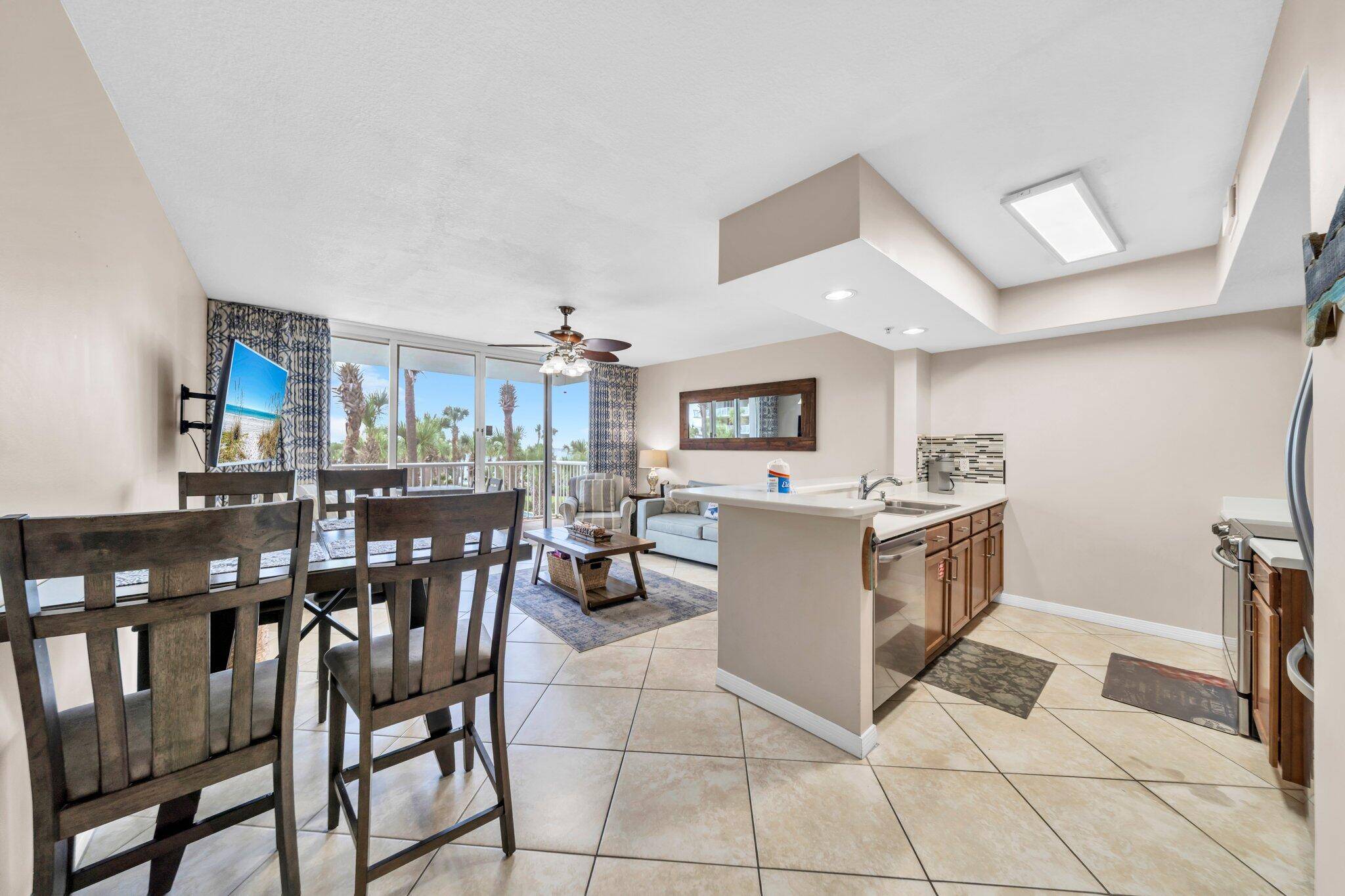 Fort Walton Beach, FL 32548,1324 SE Miracle Strip Parkway  #305