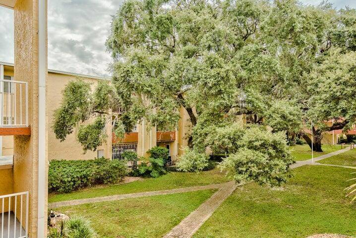Mary Esther, FL 32569,209 West Miracle Strip Parkway  #H 103