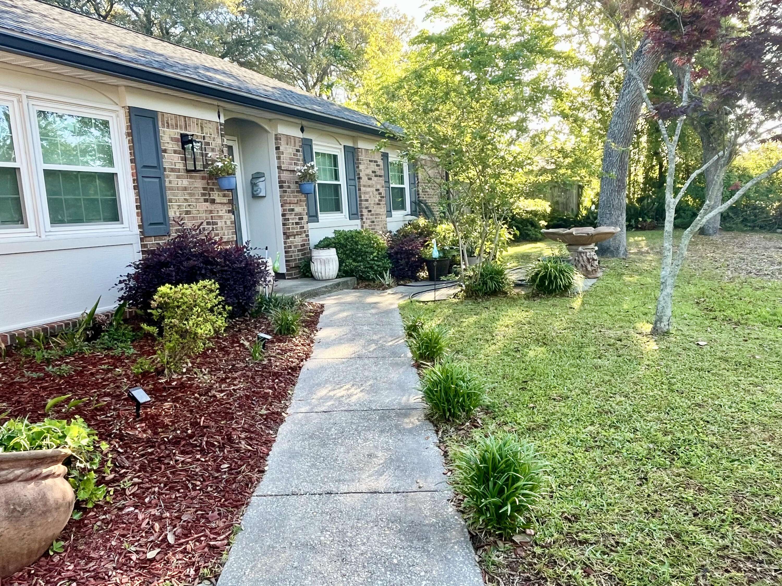 Fort Walton Beach, FL 32547,613 Mayflower Avenue