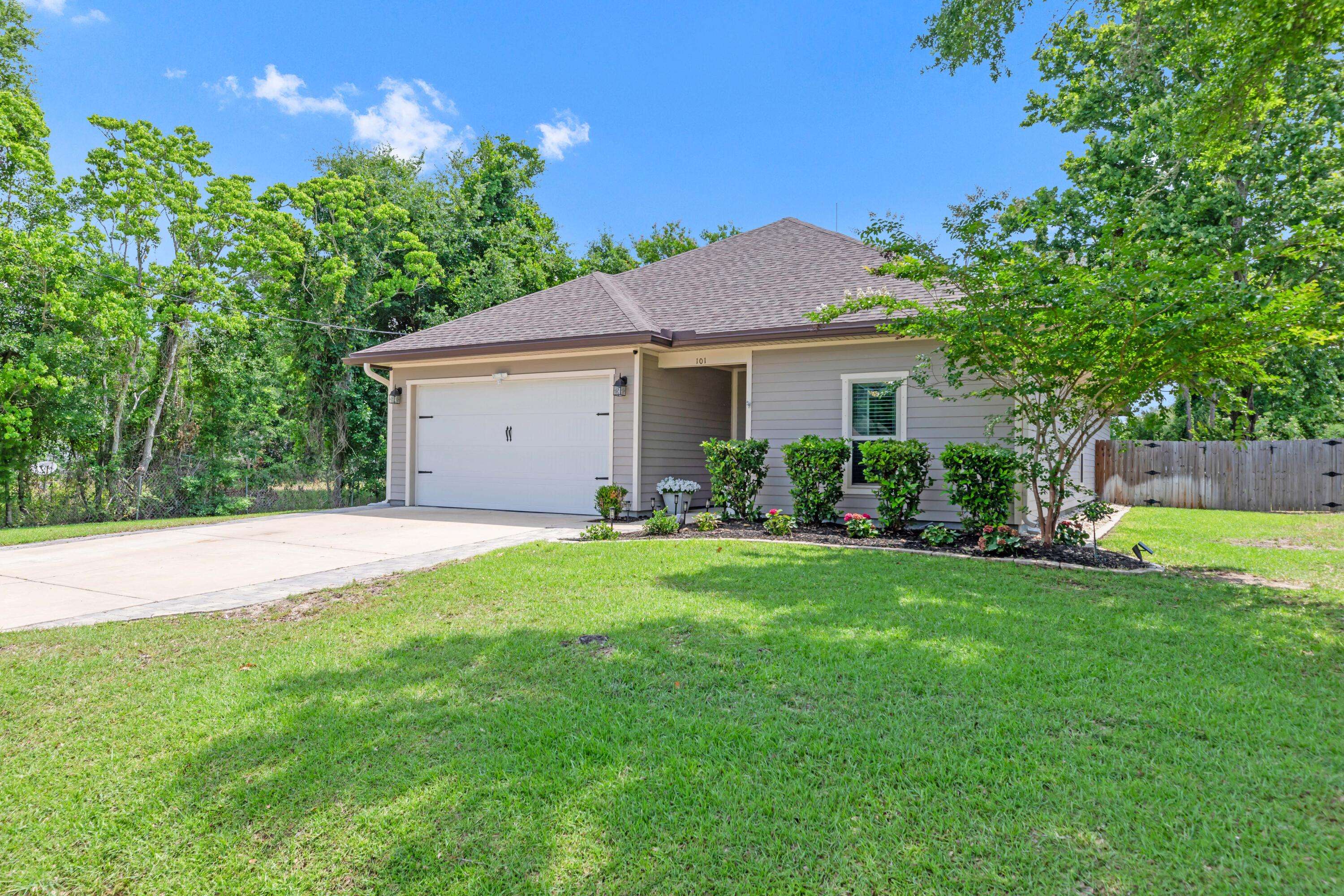 Niceville, FL 32578,101 Owen Street