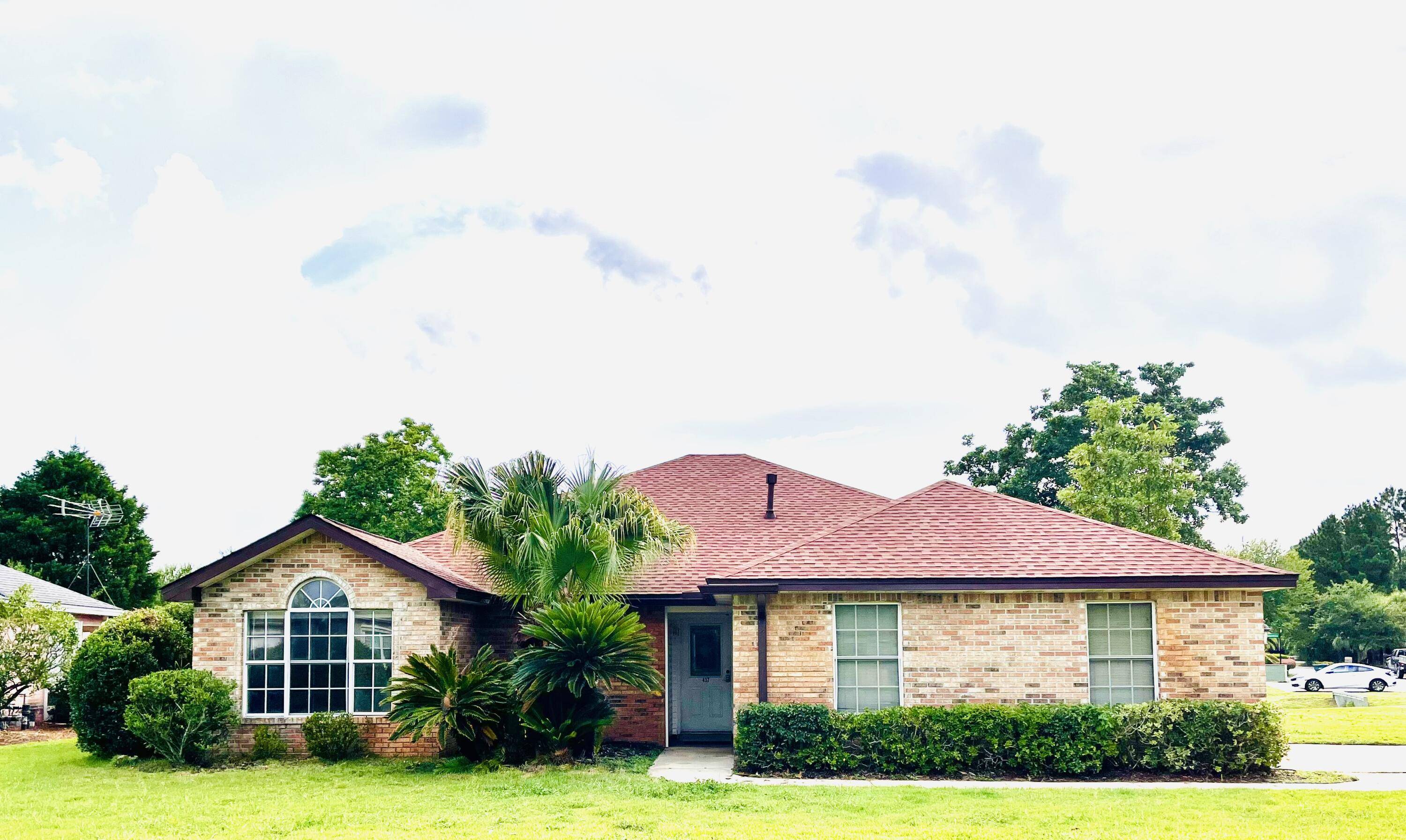 Destin, FL 32550,437 S South Shore Drive
