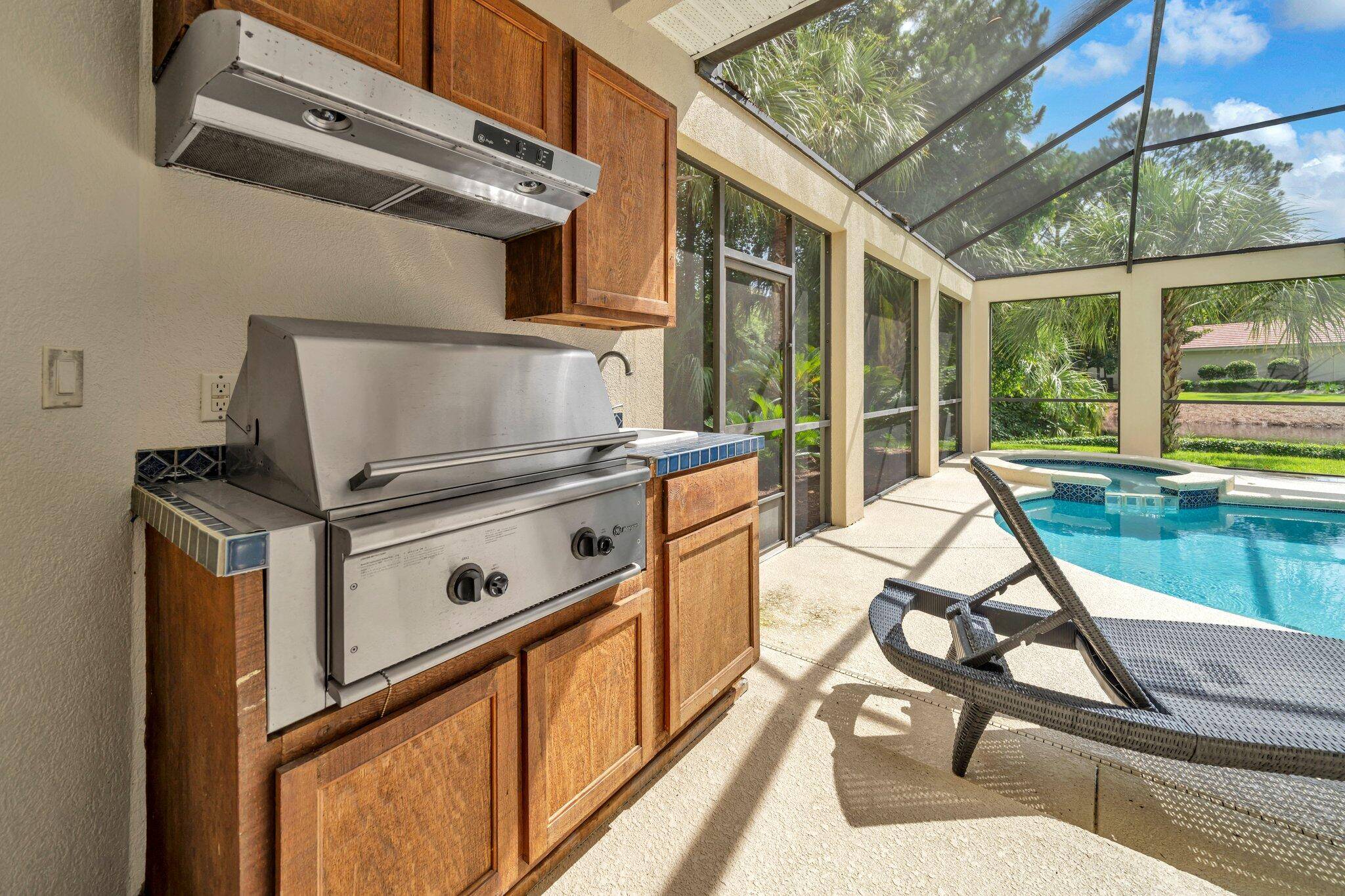 Destin, FL 32541,423 Maritime Court