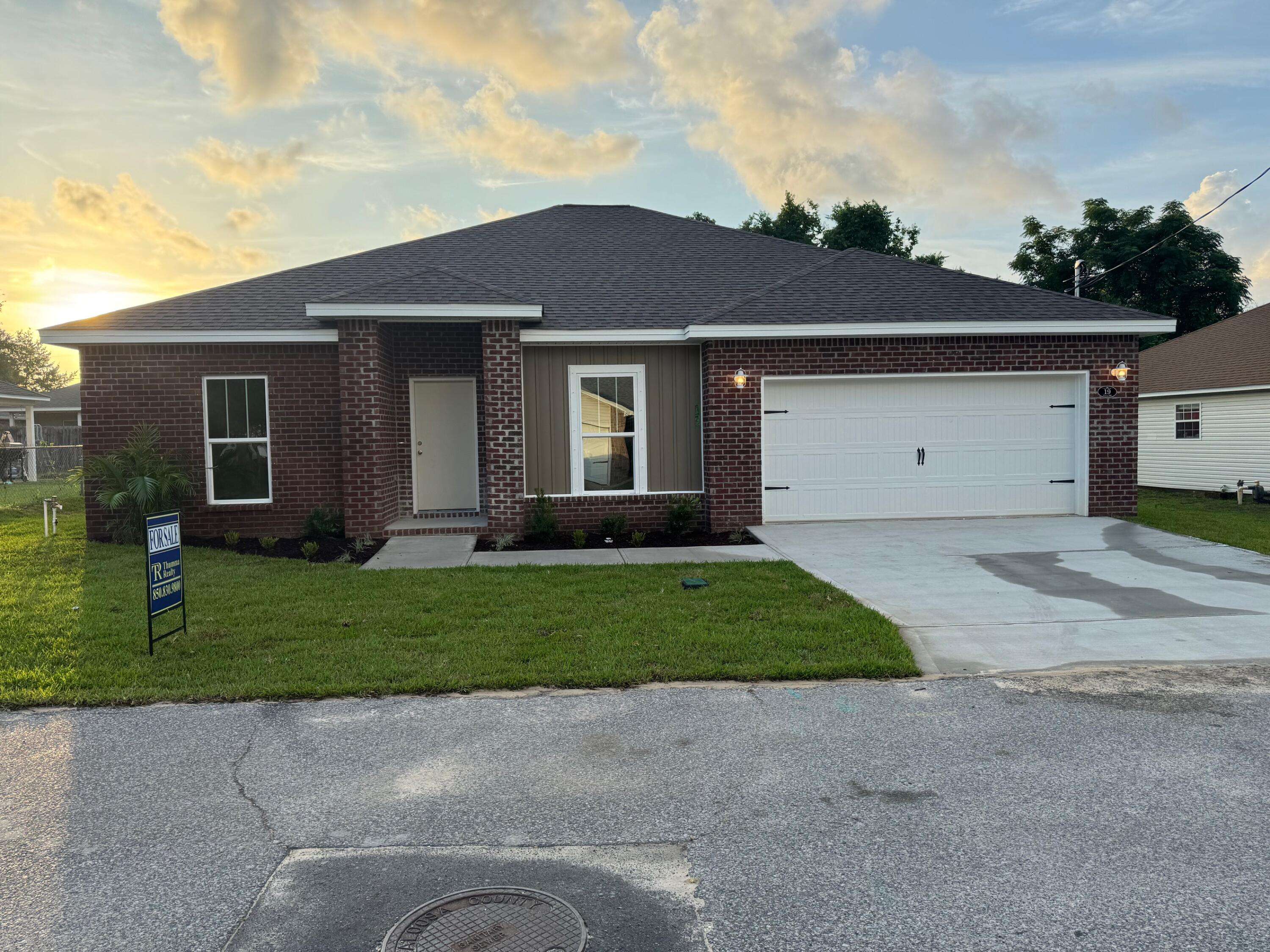 Mary Esther, FL 32569,19 Cactus Road