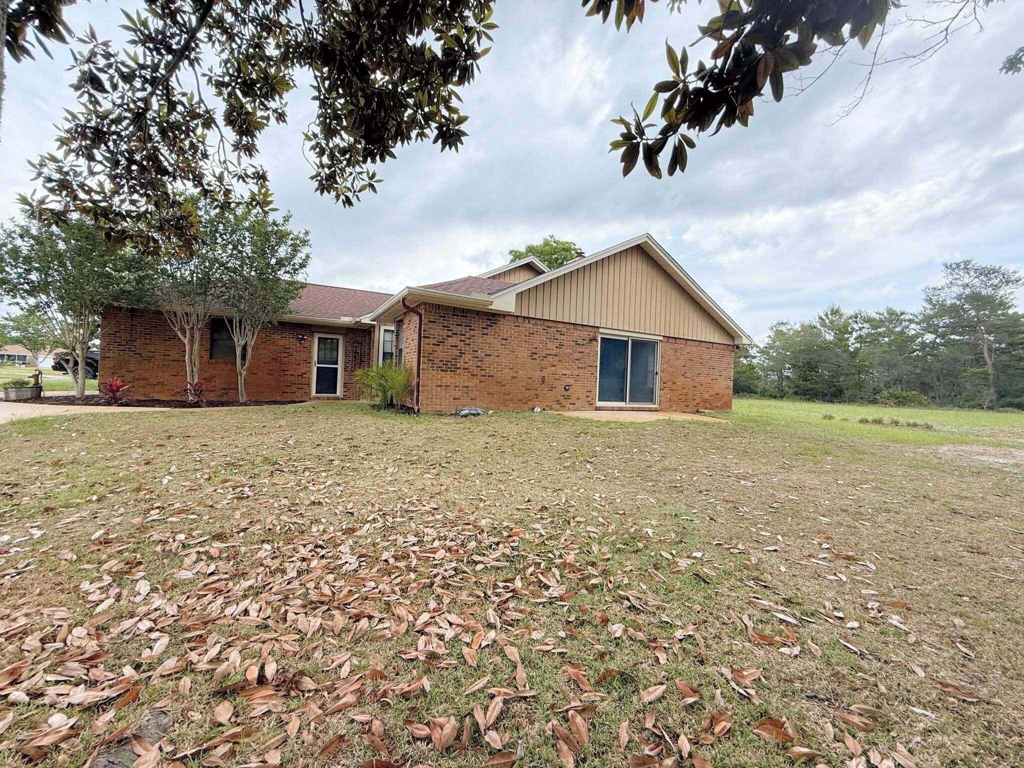 Mary Esther, FL 32569,1033 Boulevard De La Parisienne