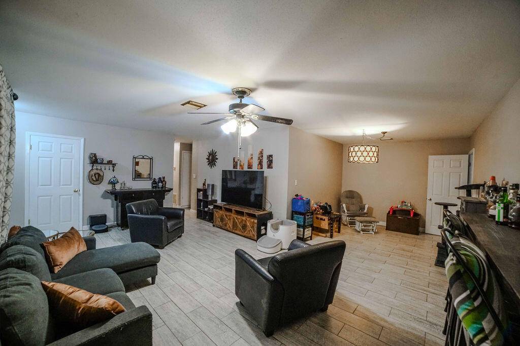 Fort Walton Beach, FL 32547,603 NE Merioneth Drive