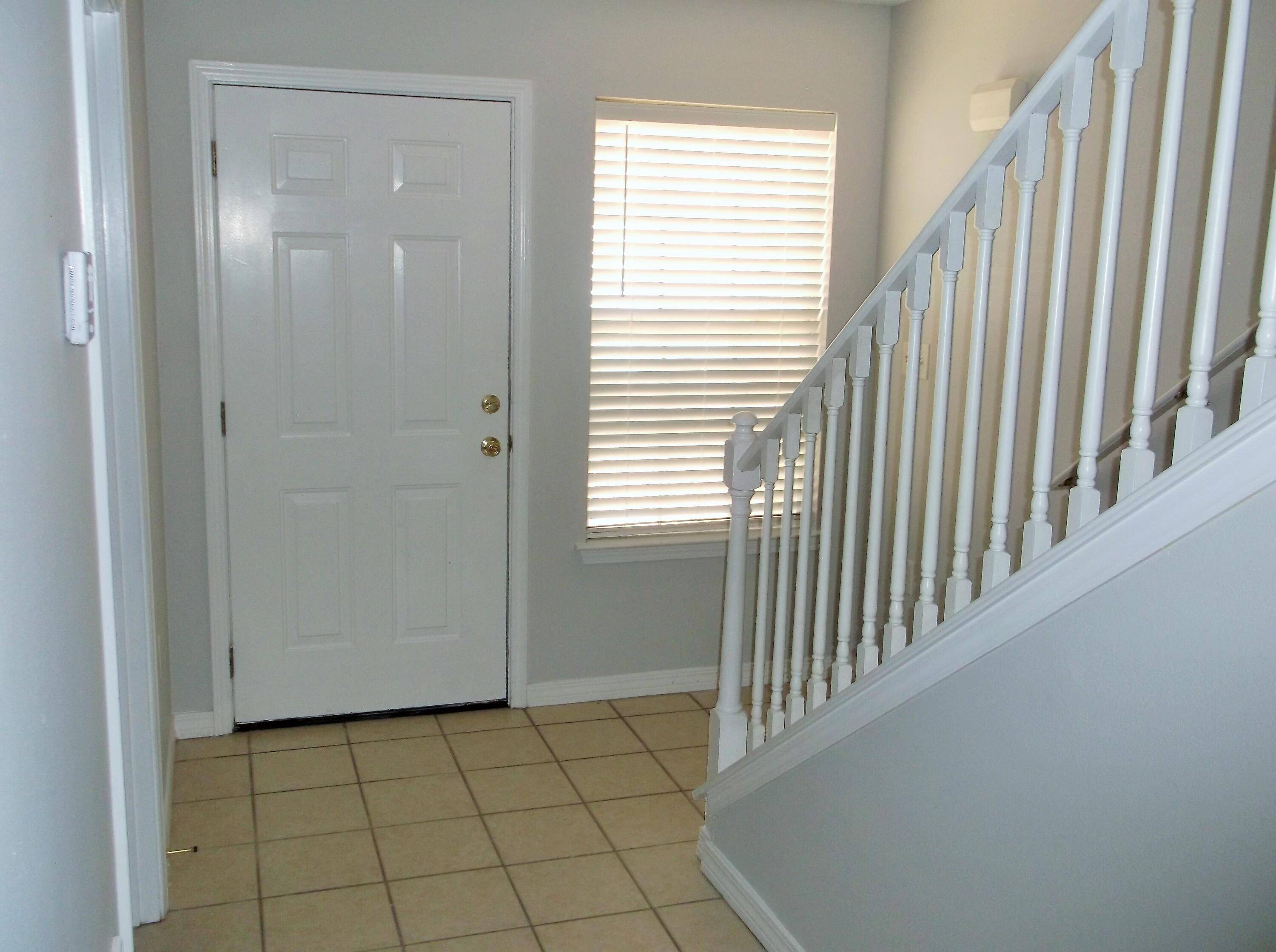 Fort Walton Beach, FL 32547,995 Scenic Oak Lane