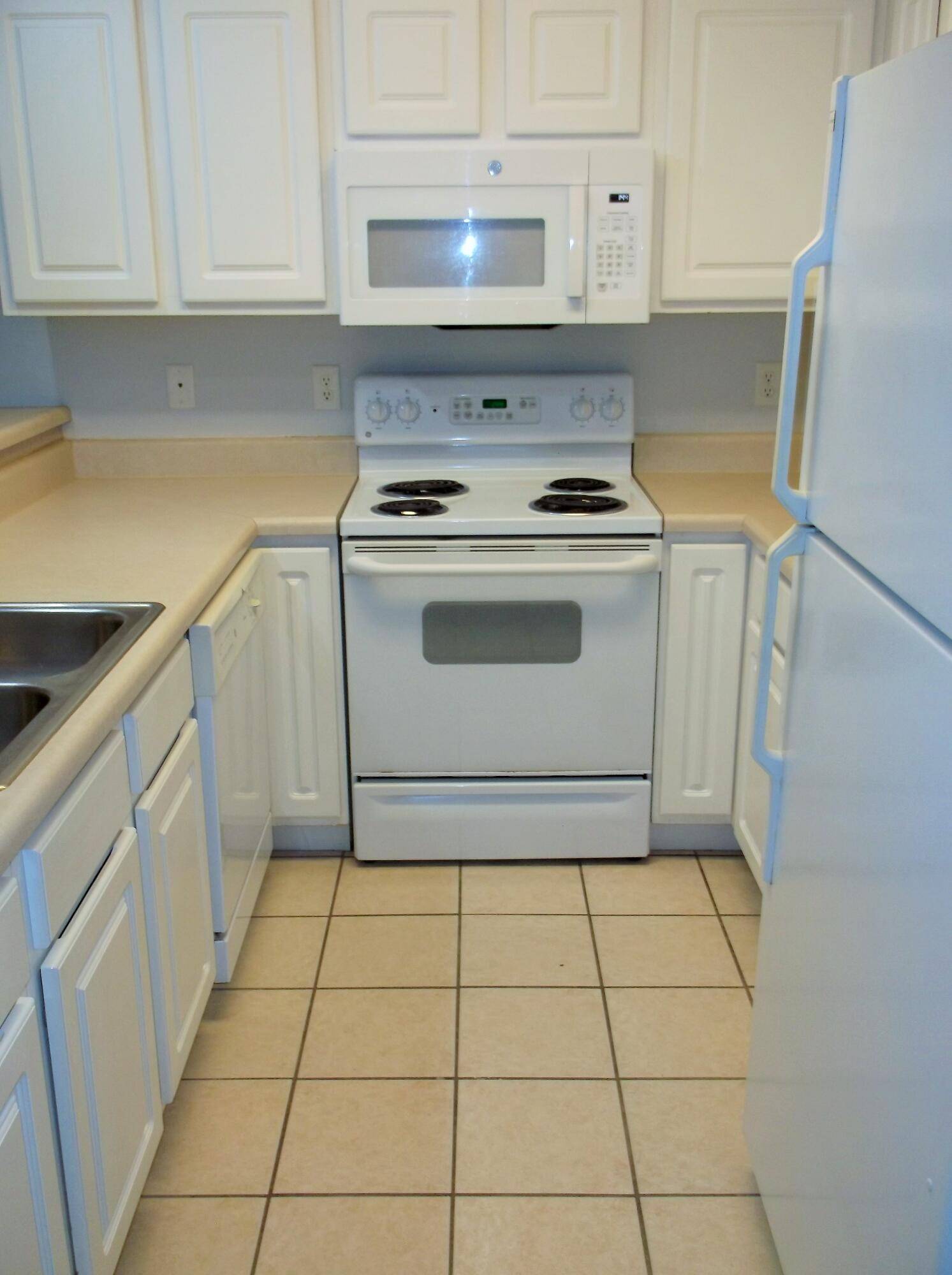 Fort Walton Beach, FL 32547,995 Scenic Oak Lane