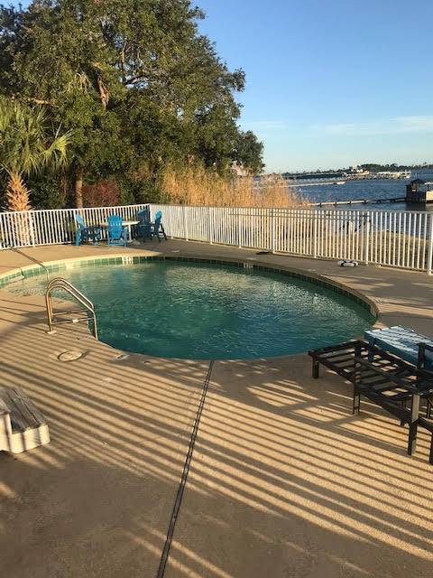 Mary Esther, FL 32569,1409 W Highway 98  #UNIT 103