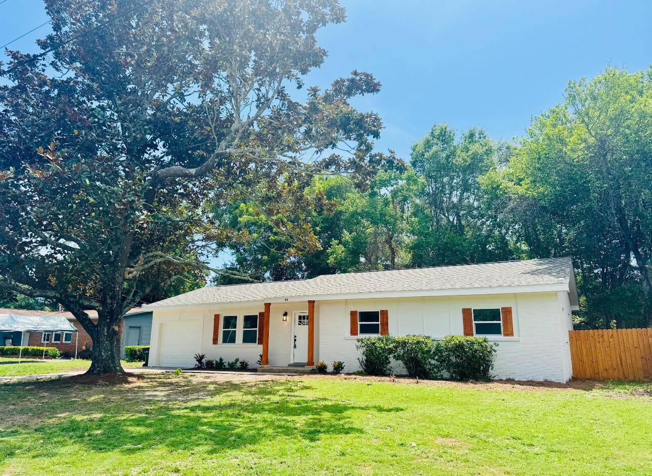 Fort Walton Beach, FL 32548,44 NW Robinwood Drive