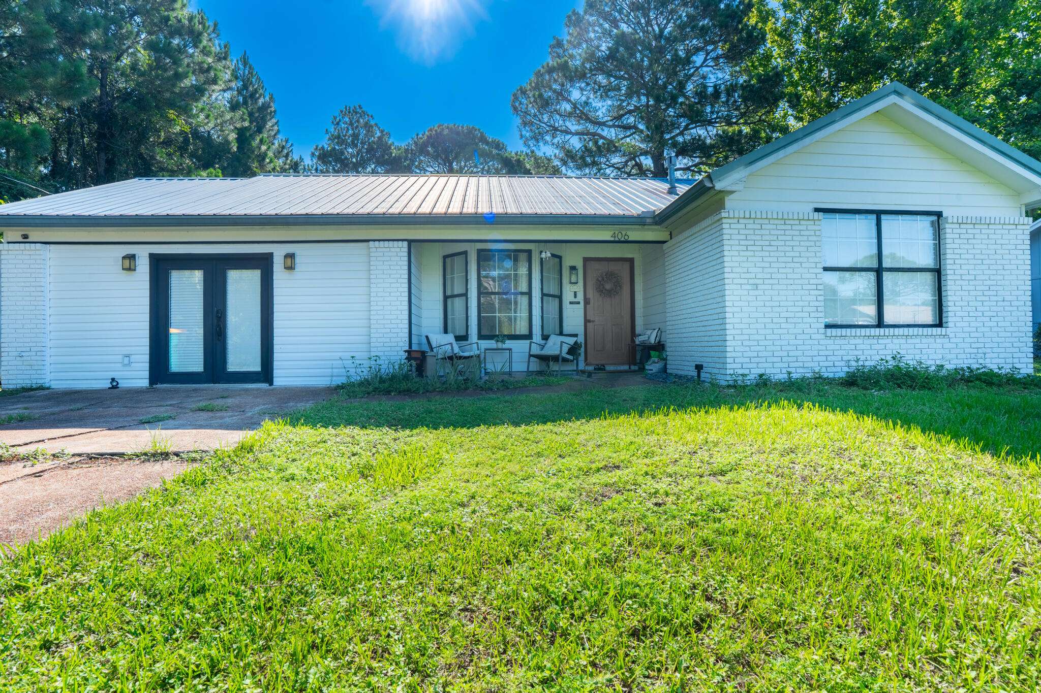Mary Esther, FL 32569,406 Rosewood Avenue