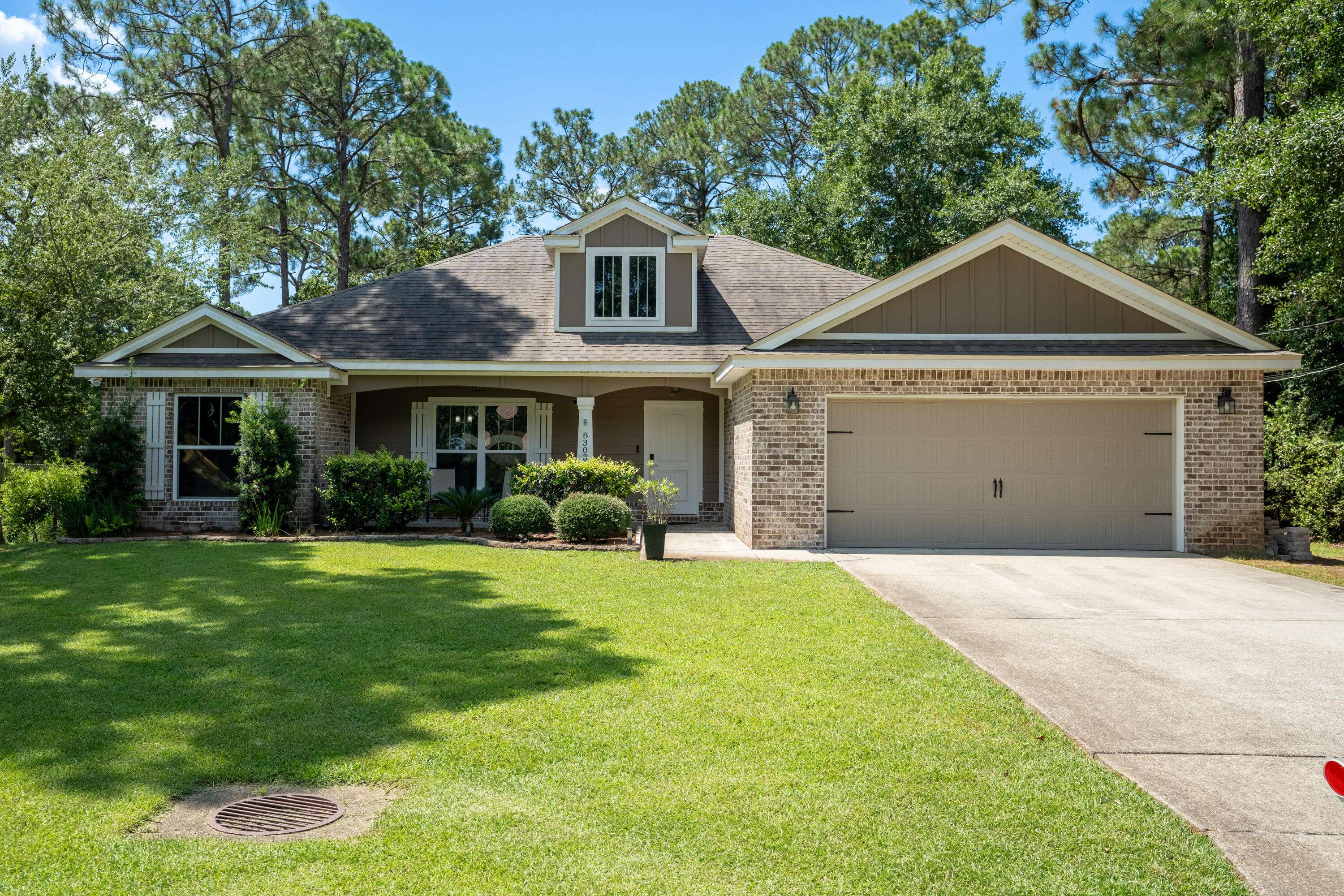 Navarre, FL 32566,8303 Sevilla Street