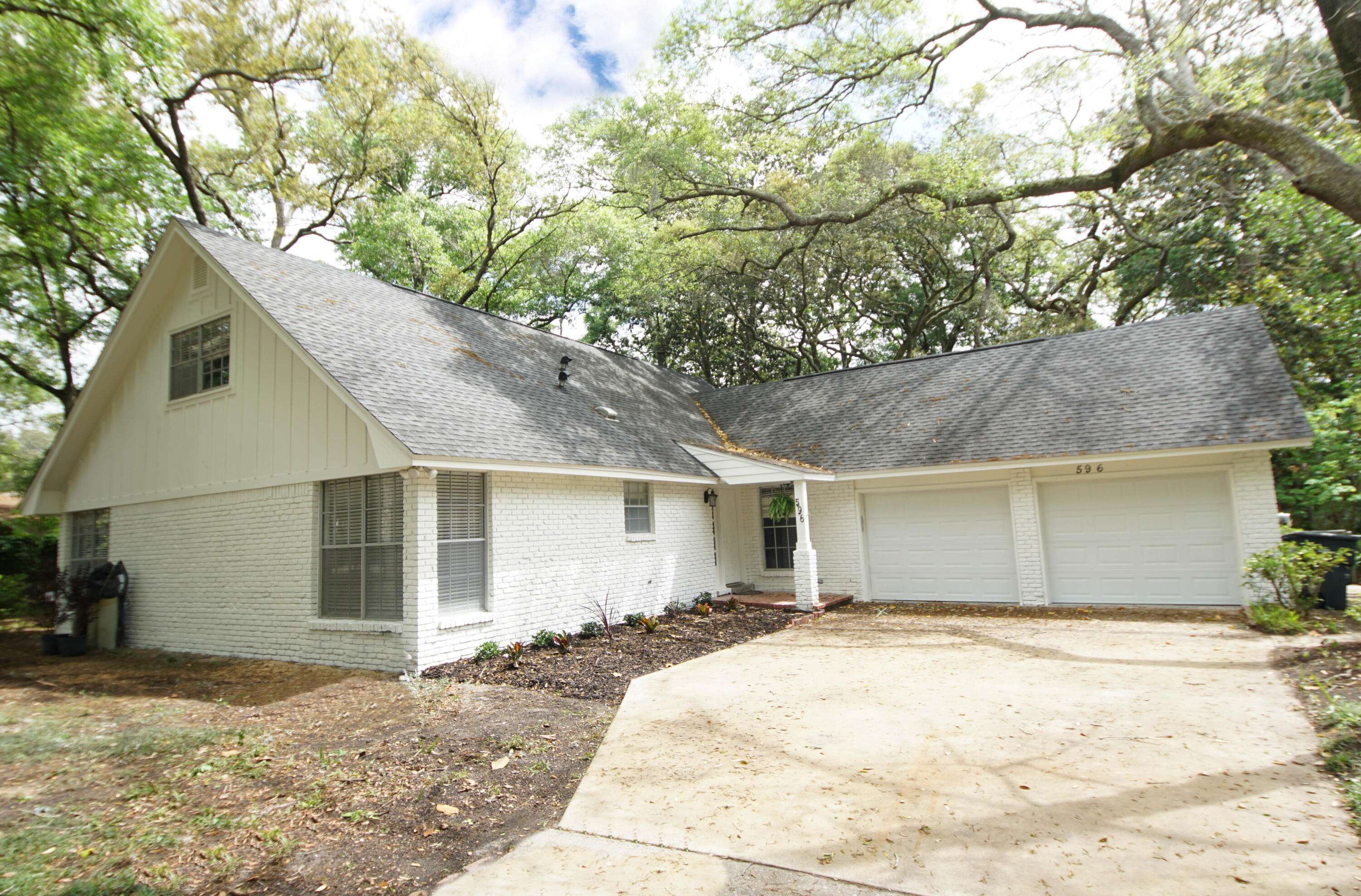 Fort Walton Beach, FL 32547,596 NE L Ombre Court
