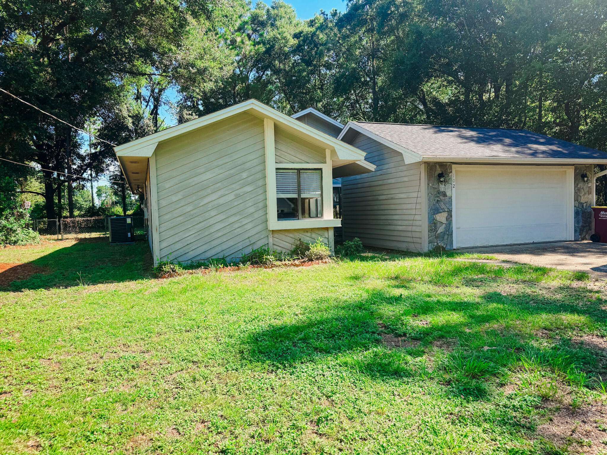 Crestview, FL 32536,102 Springwood Circle Circle