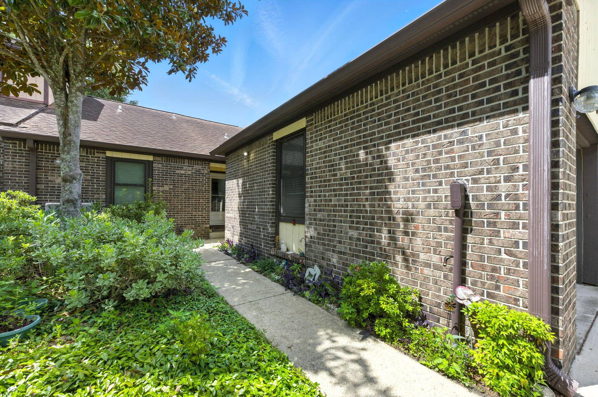 Valparaiso, FL 32580,80 Hidden Cove Court