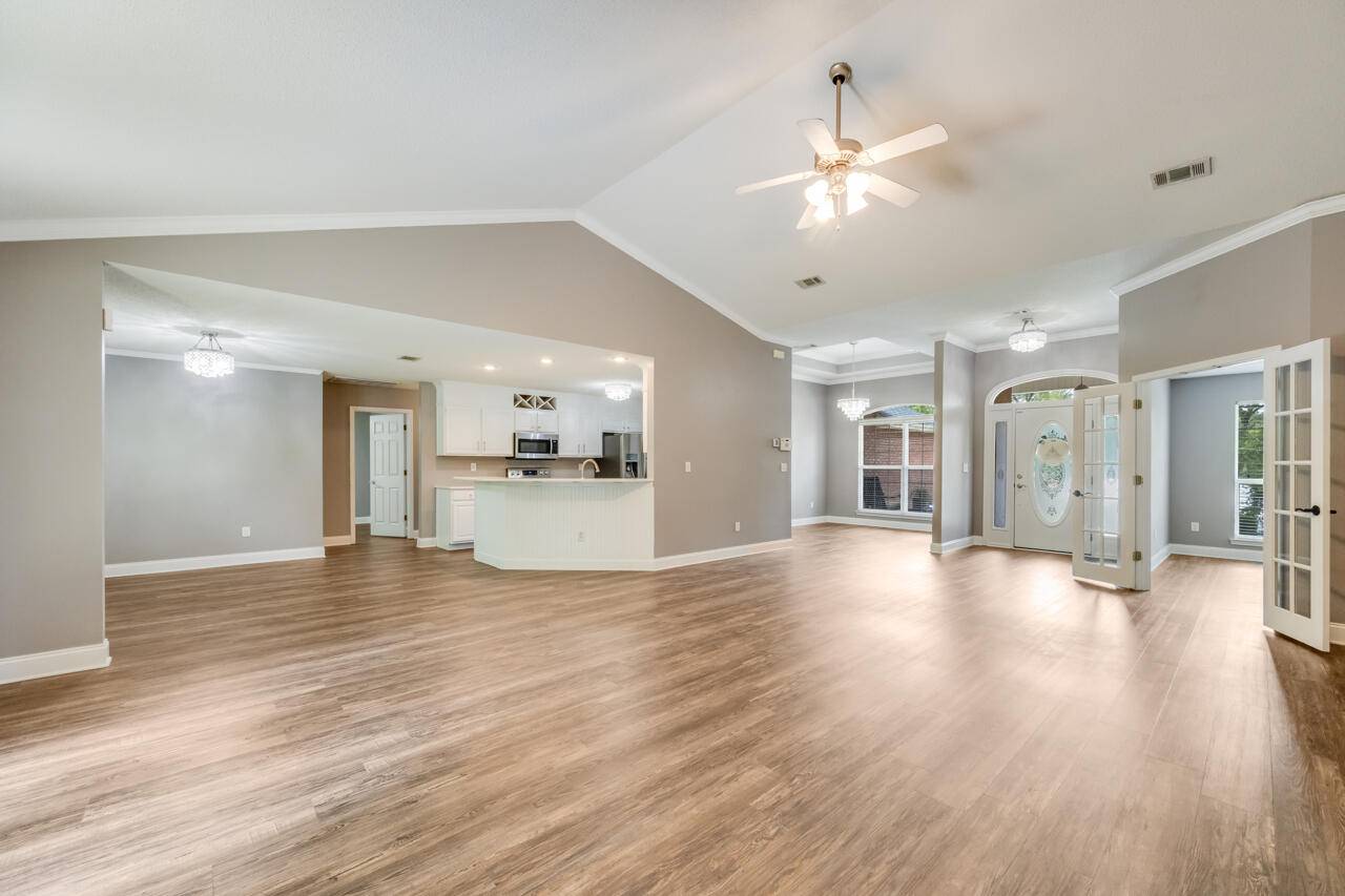 Crestview, FL 32536,215 Seneca Trail
