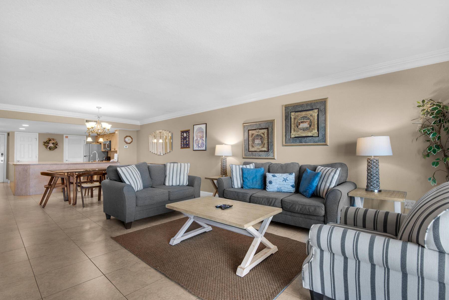 Destin, FL 32541,1010 Highway 98  #605