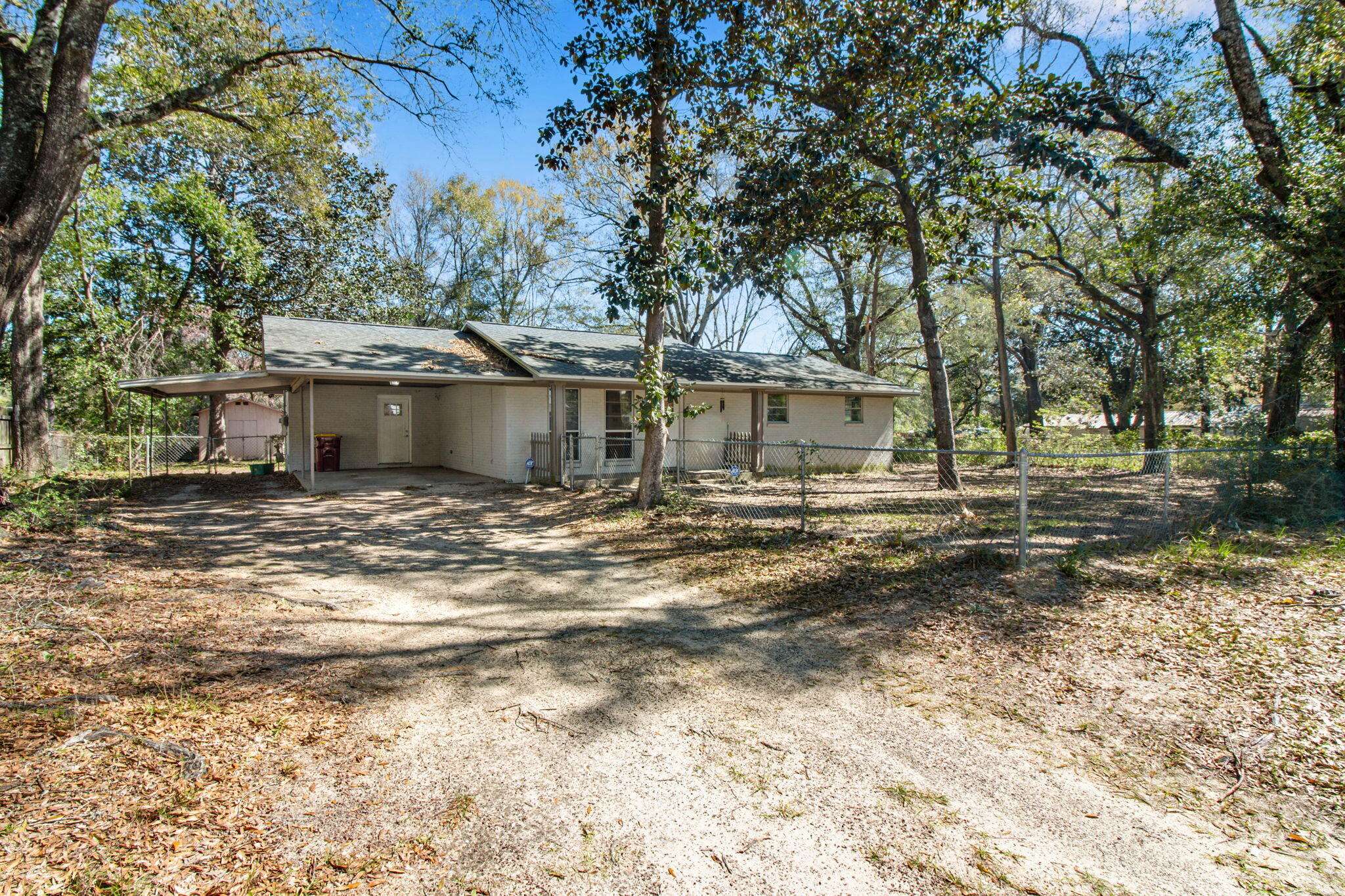 Crestview, FL 32539,876 E Walnut Avenue
