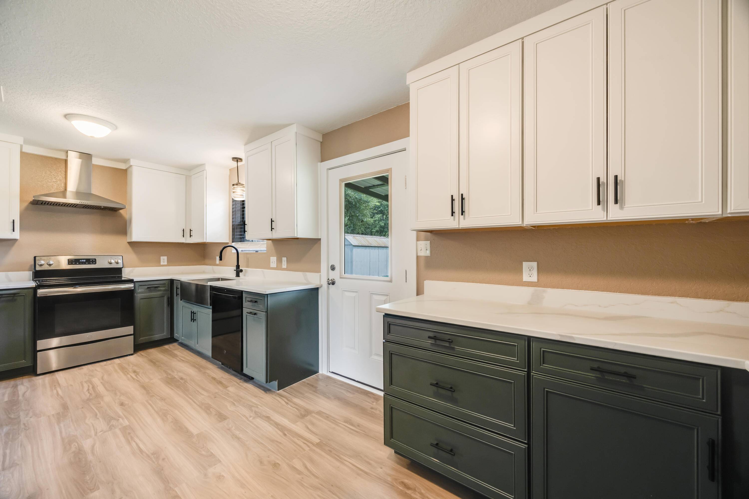 Crestview, FL 32539,5593 Galaxy Drive