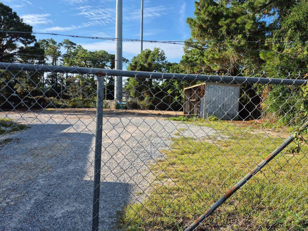 Gulf Breeze, FL 32563,4451 Gulf Breeze Parkway