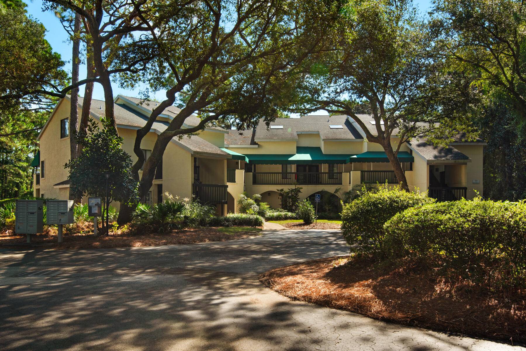 Niceville, FL 32578,301 Southlake Court  #301