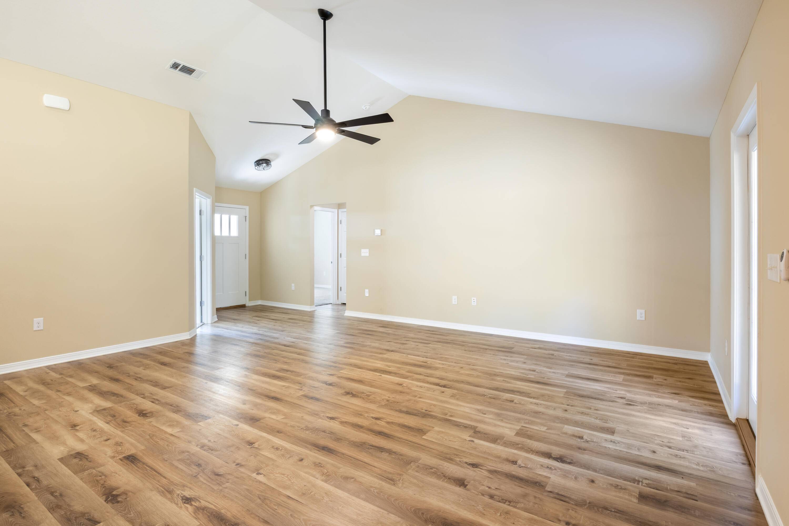 Crestview, FL 32539,108 A N Rayburn Street