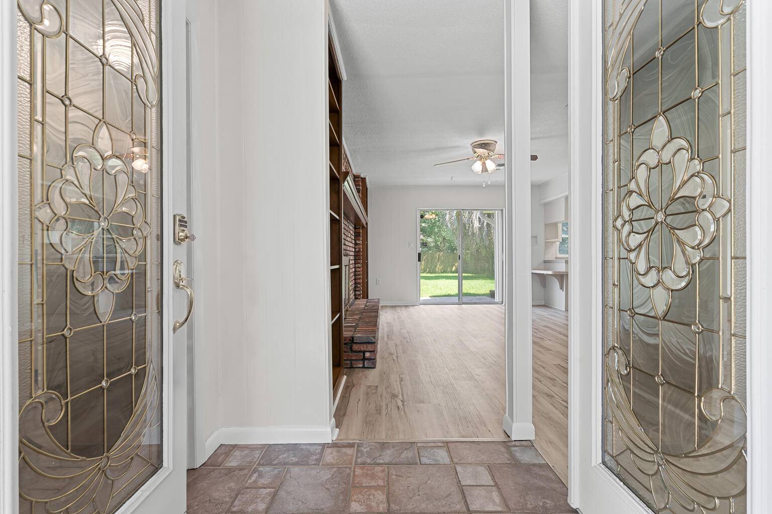 Shalimar, FL 32579,20 Magnolia Avenue