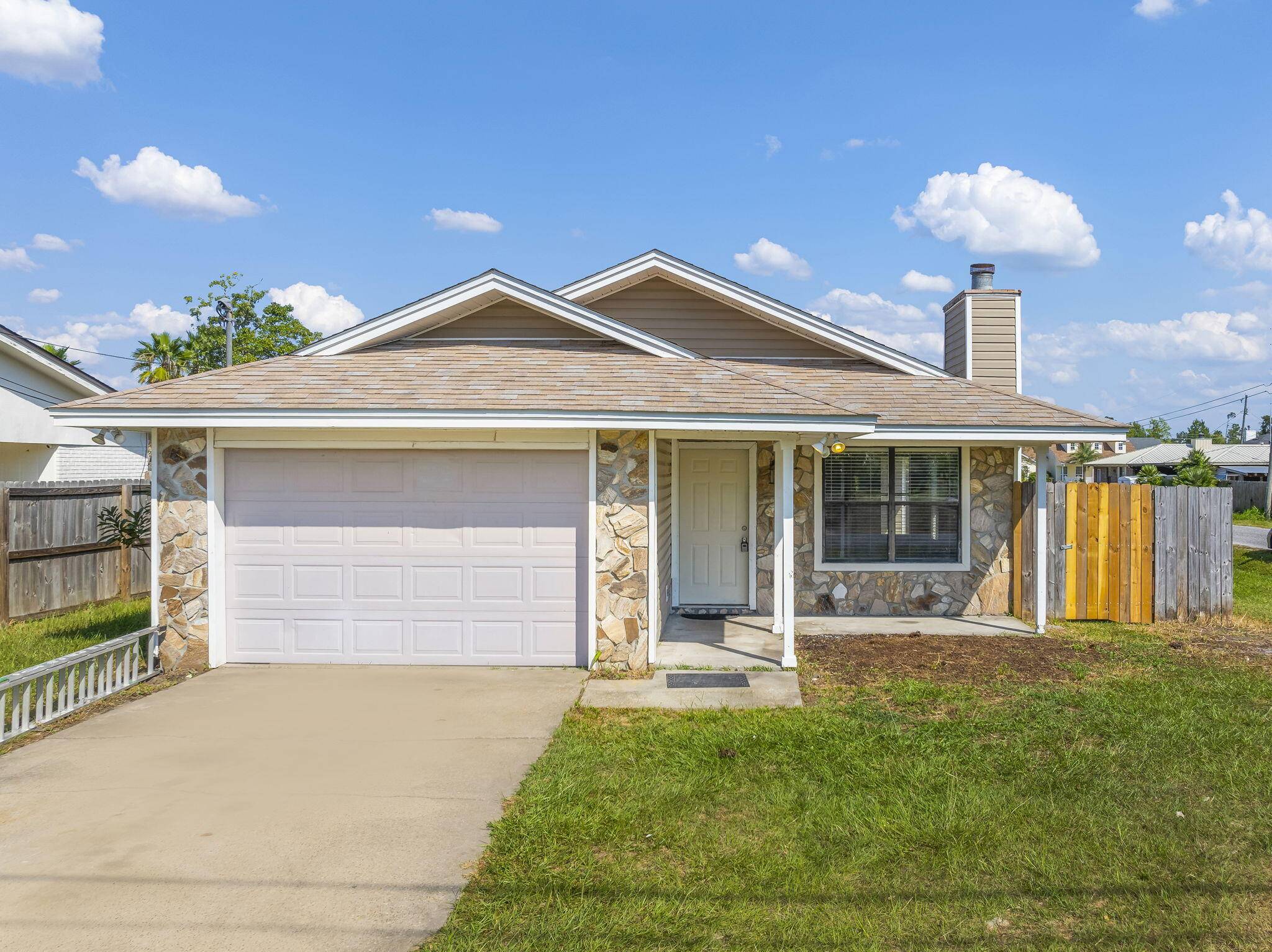 Lynn Haven, FL 32444,815 Colorado Avenue