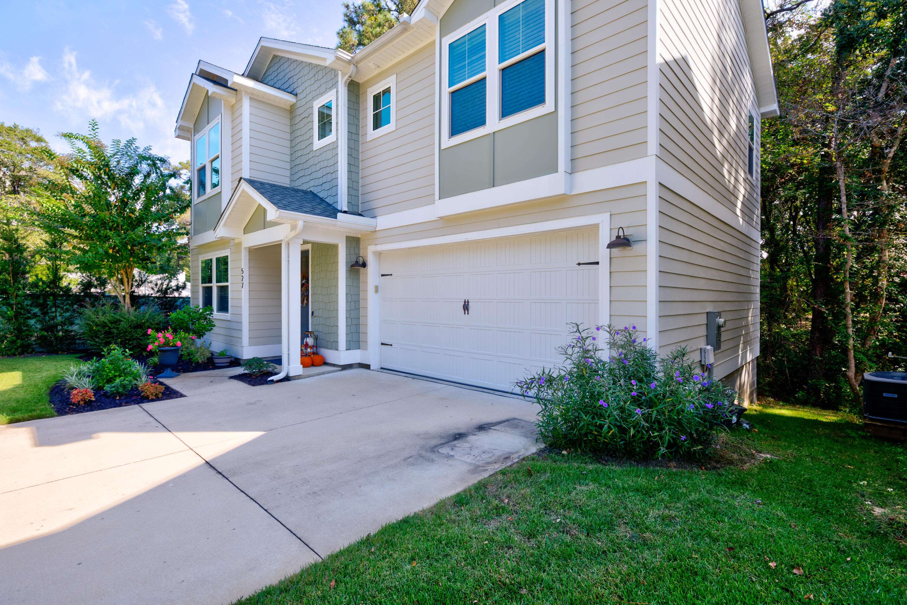 Niceville, FL 32578,527 Maple Avenue