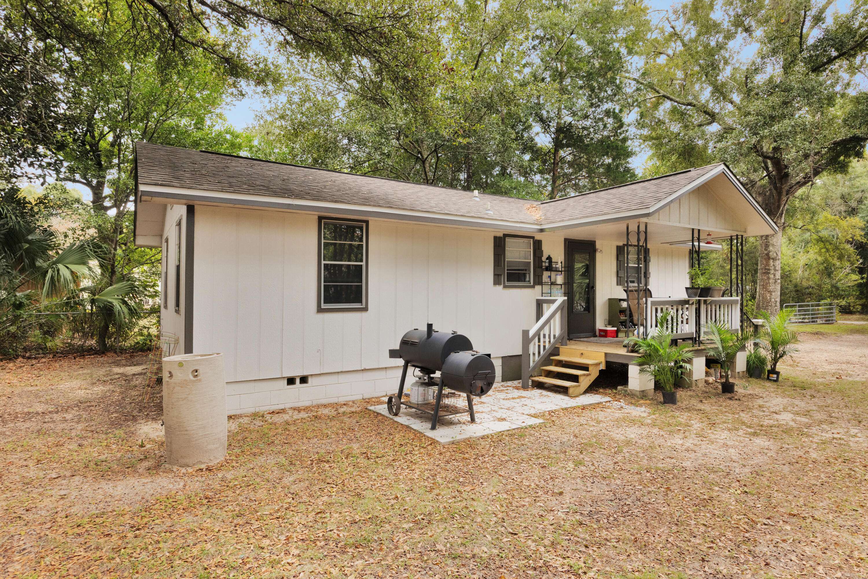 Crestview, FL 32536,227 Third Avenue