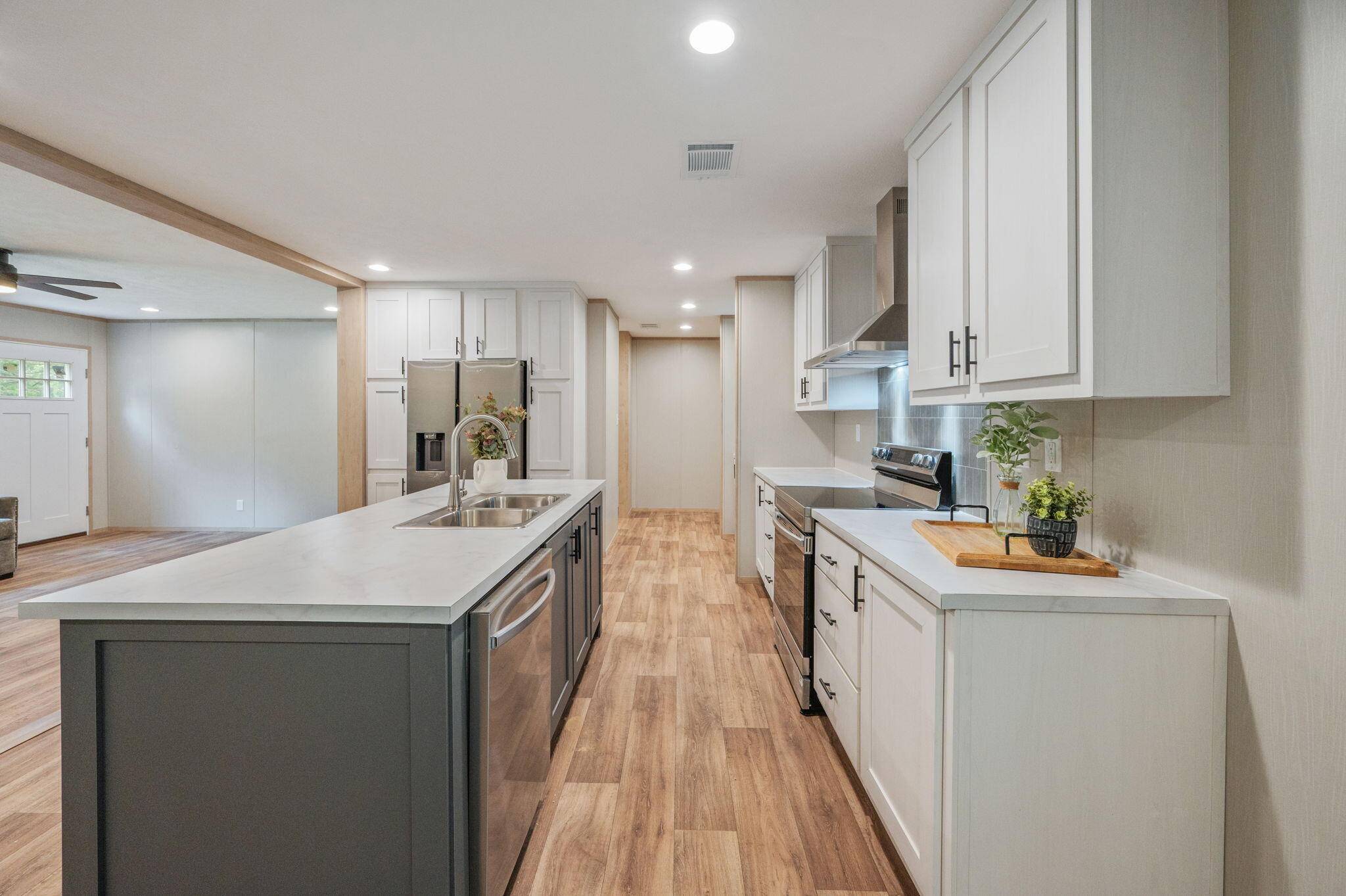 Defuniak Springs, FL 32433,493 Marigold Avenue