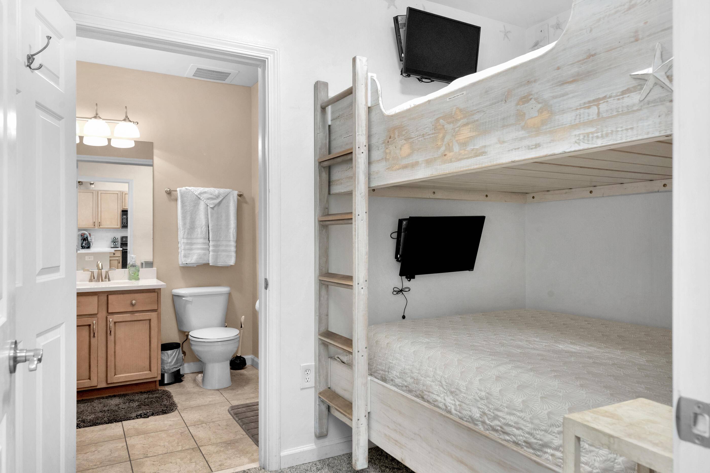 Destin, FL 32541,4207 Indian Bayou Trail #2111