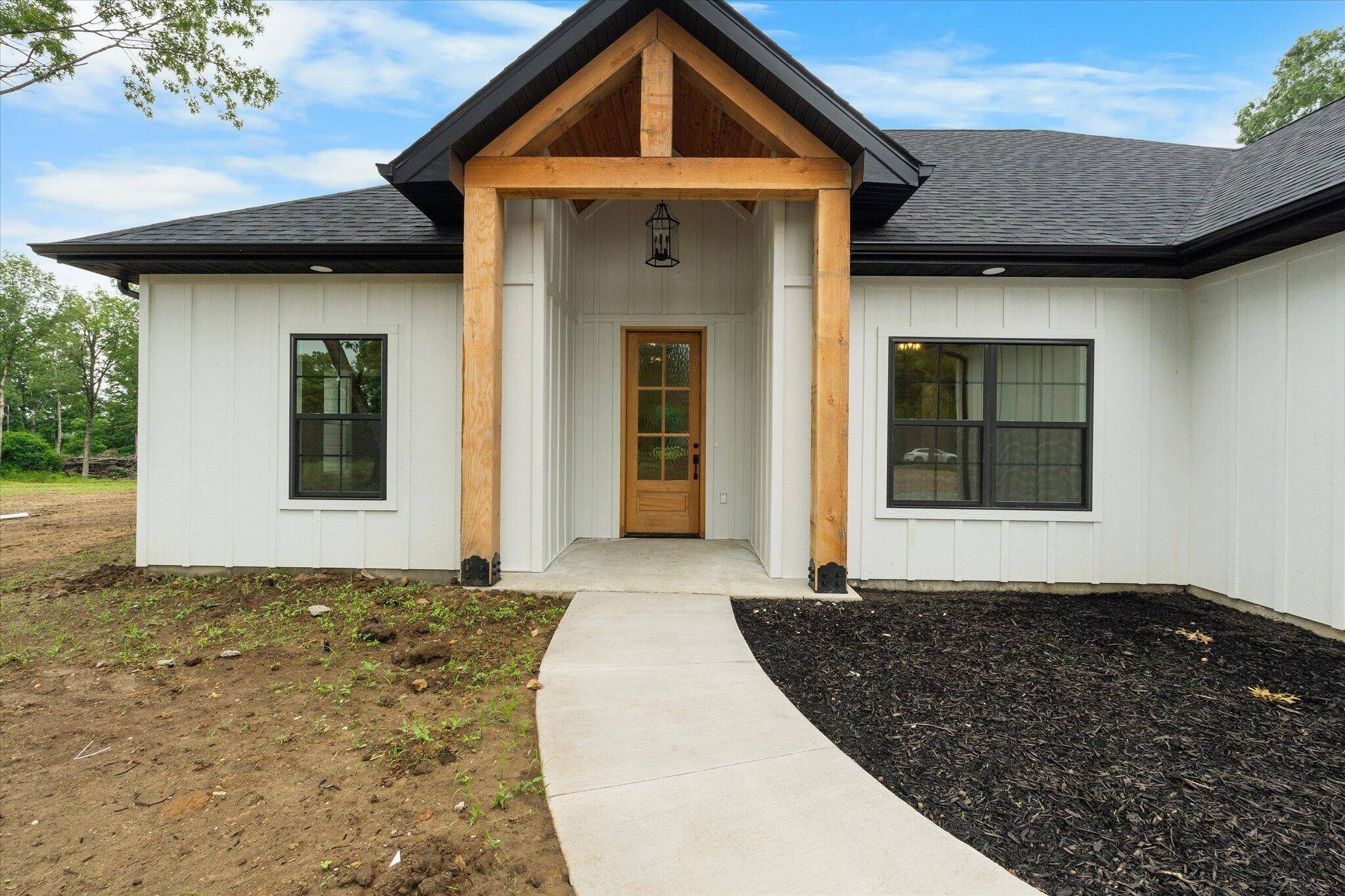 Fulton, MO 65251,7058 County Road 409