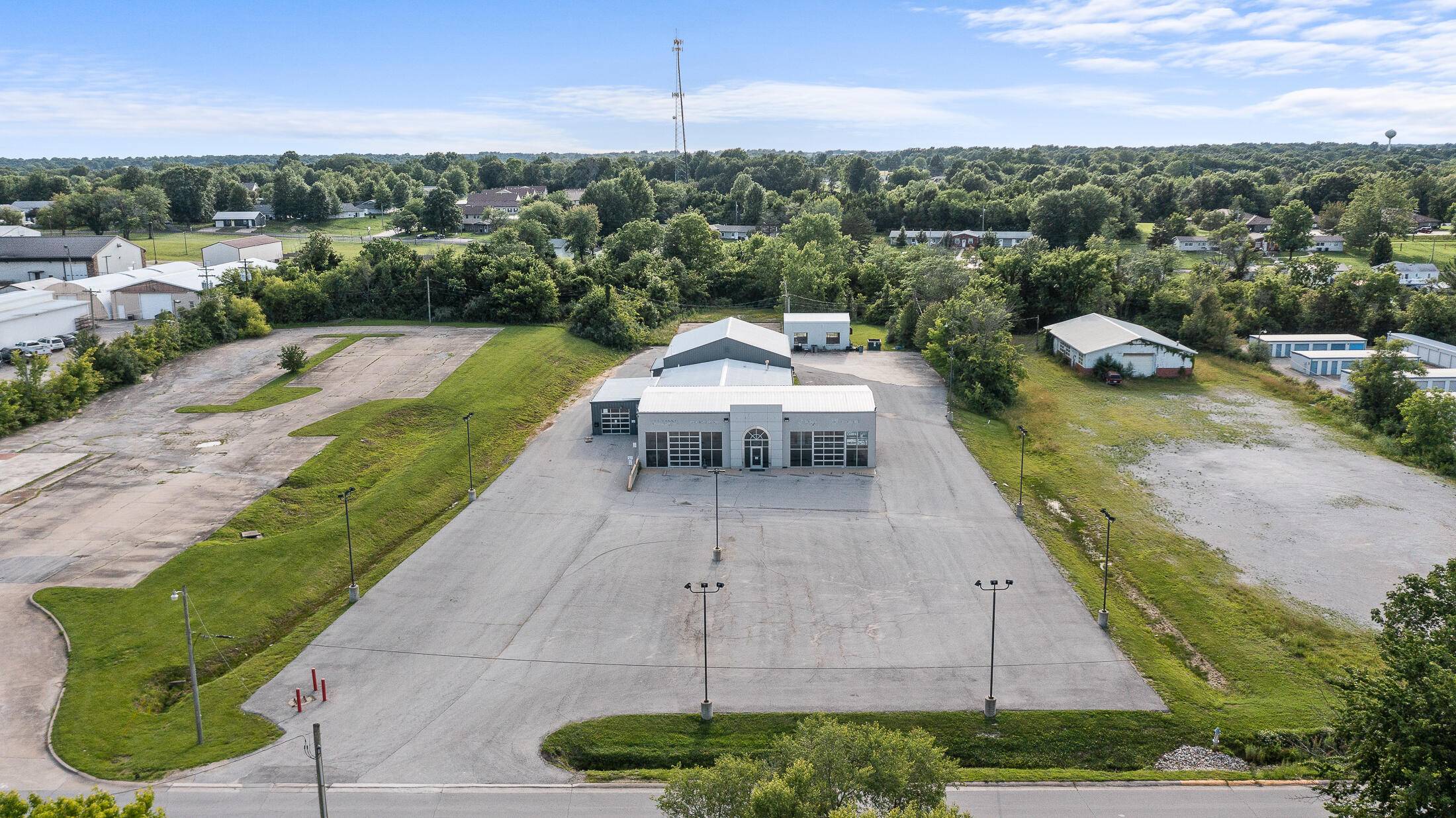 Fulton, MO 65251,809 S Westminster Avenue