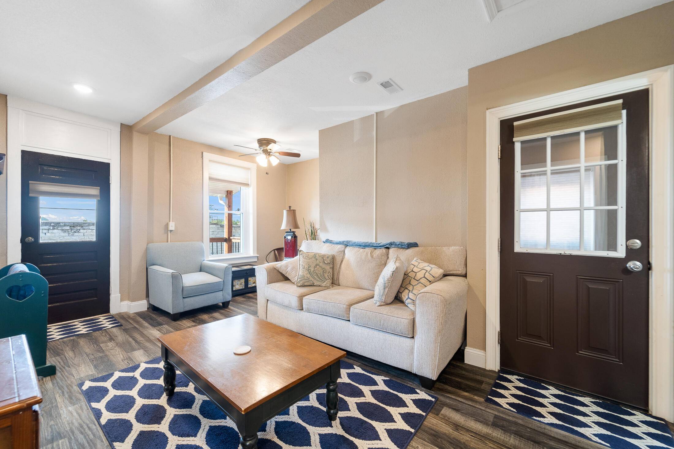 Jefferson City, MO 65101,108 106,104 Lafayette Street
