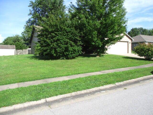 Ashland, MO 65010,606 SPRINGTIME Drive