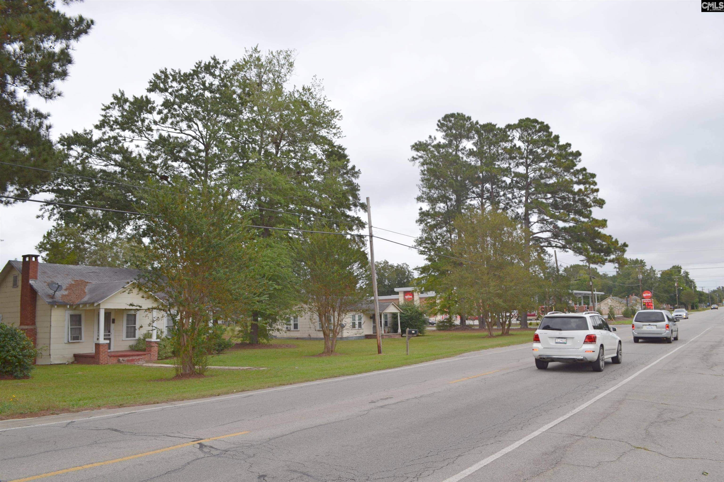 Batesburg, SC 29006,301 & 305 W Church Street