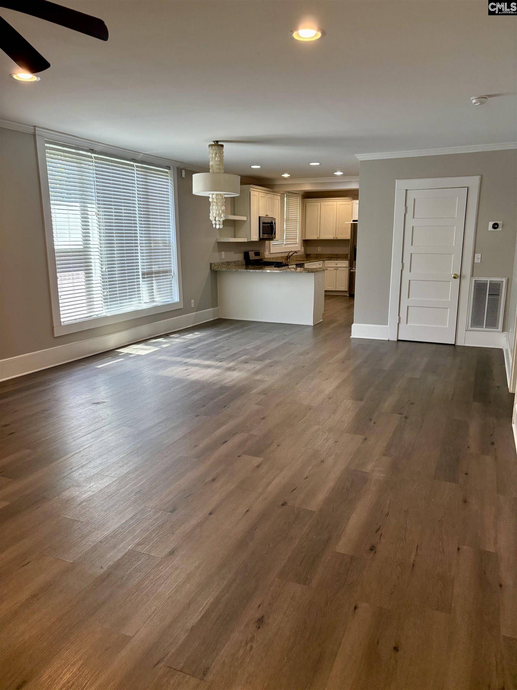 Columbia, SC 29205,315 S Pickens