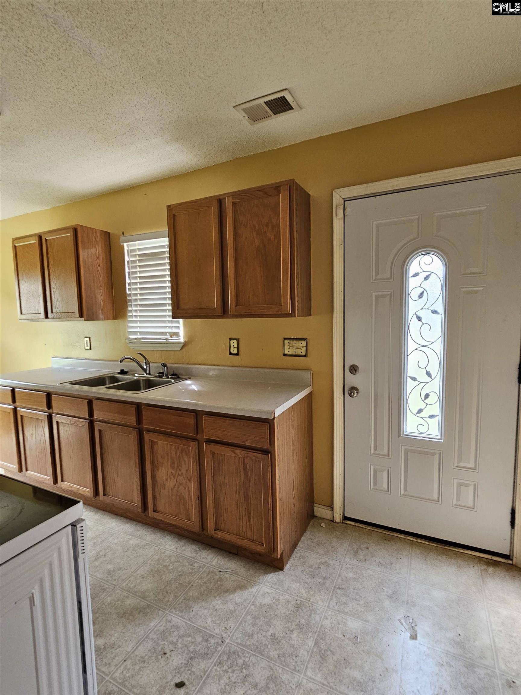 Columbia, SC 29203,1001 Rockyknoll Drive