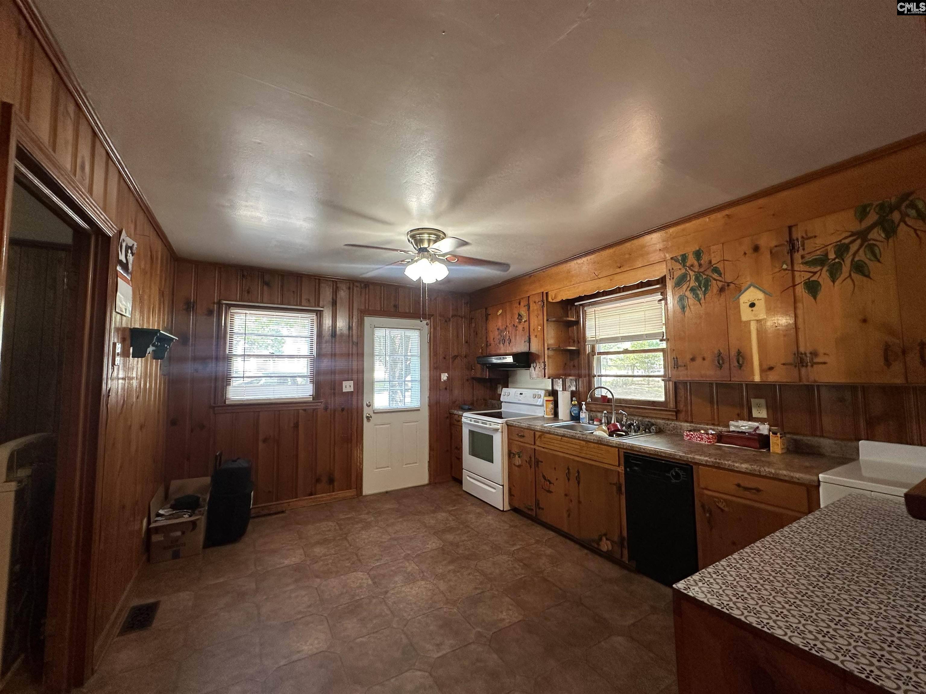 Camden, SC 29020,1624 Lewis Street