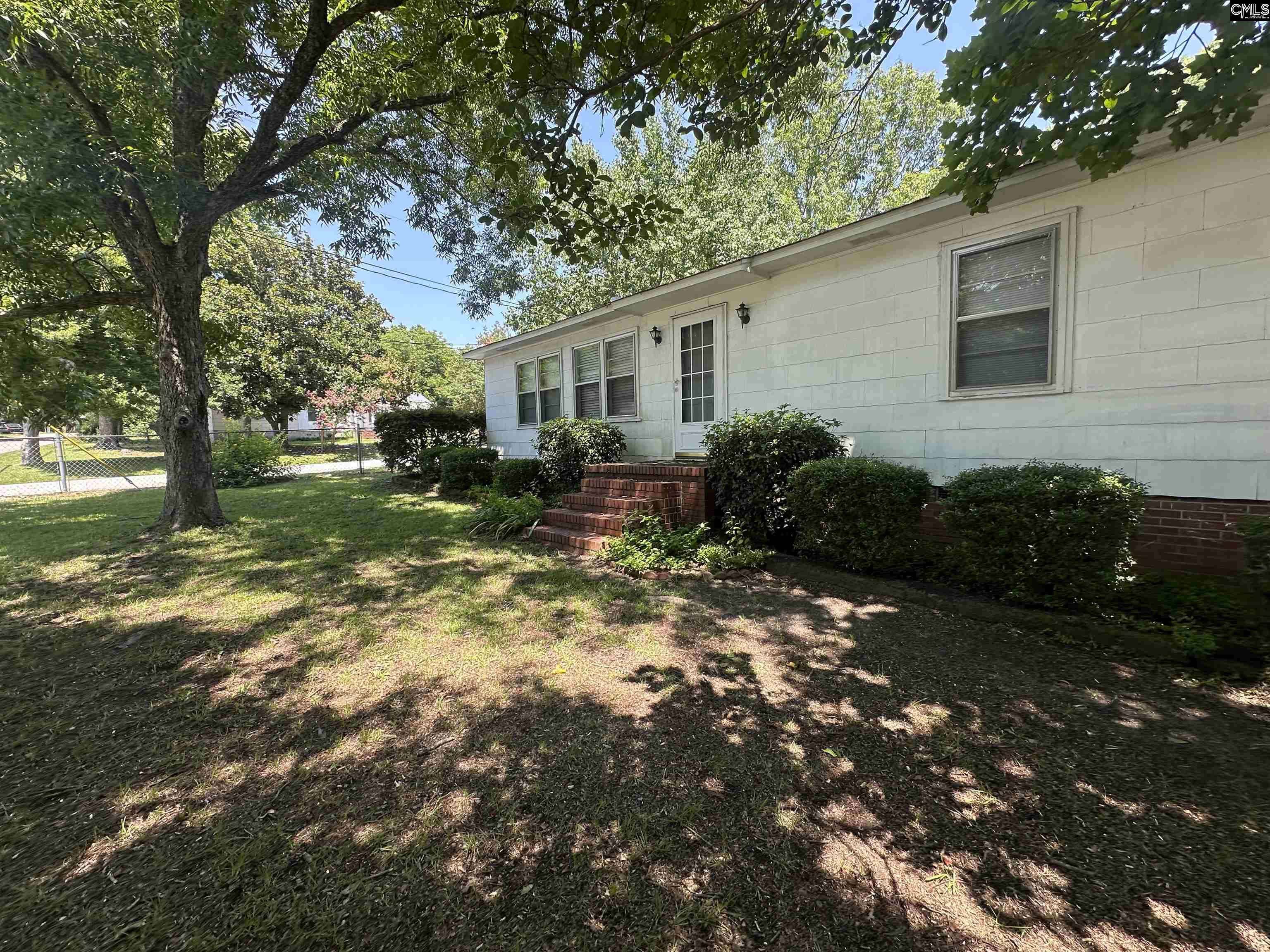 Camden, SC 29020,1624 Lewis Street